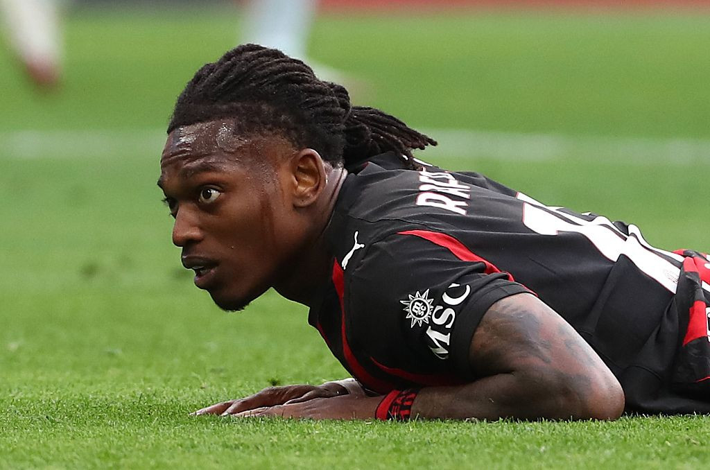 Manchester United oferă jucători la schimb pentru aducerea lui Rafael Leao