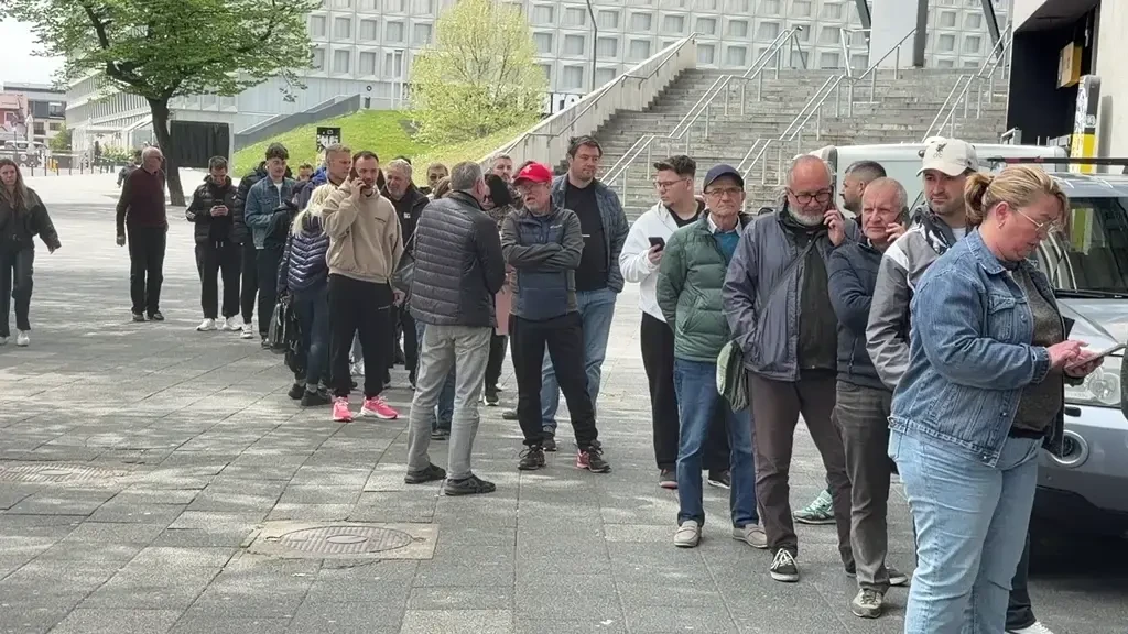 Cozi uriașe la casele de bilete de la Cluj Arena înaintea finalei Cupei României