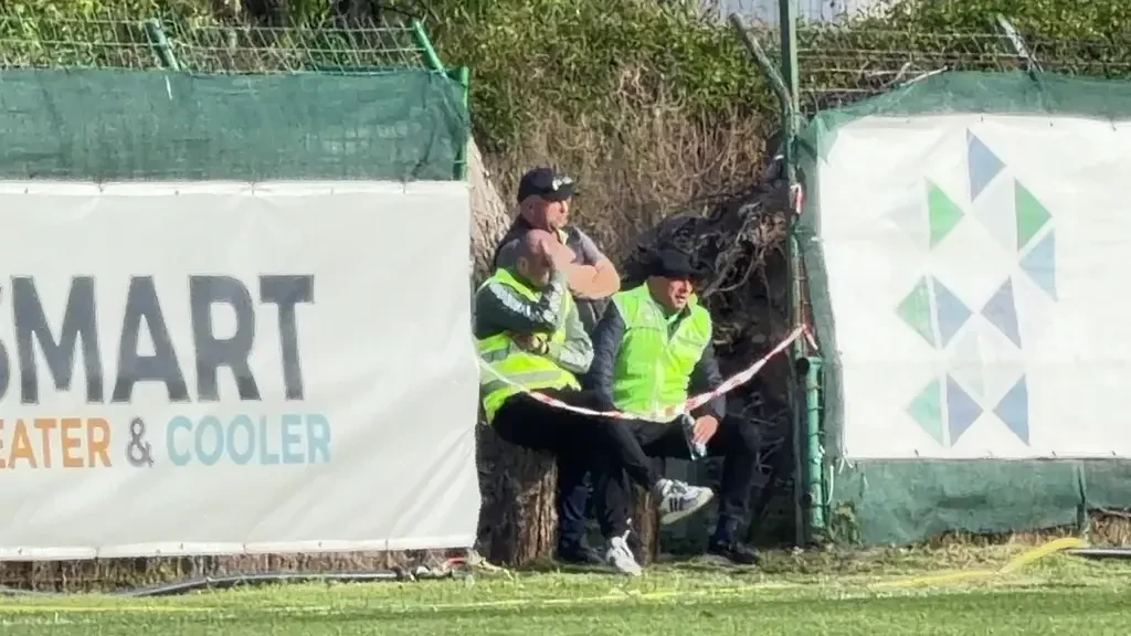 Vasile Miriuță, îmbrăcat în steward la meciul Sănătatea Cluj - Poli Timișoara