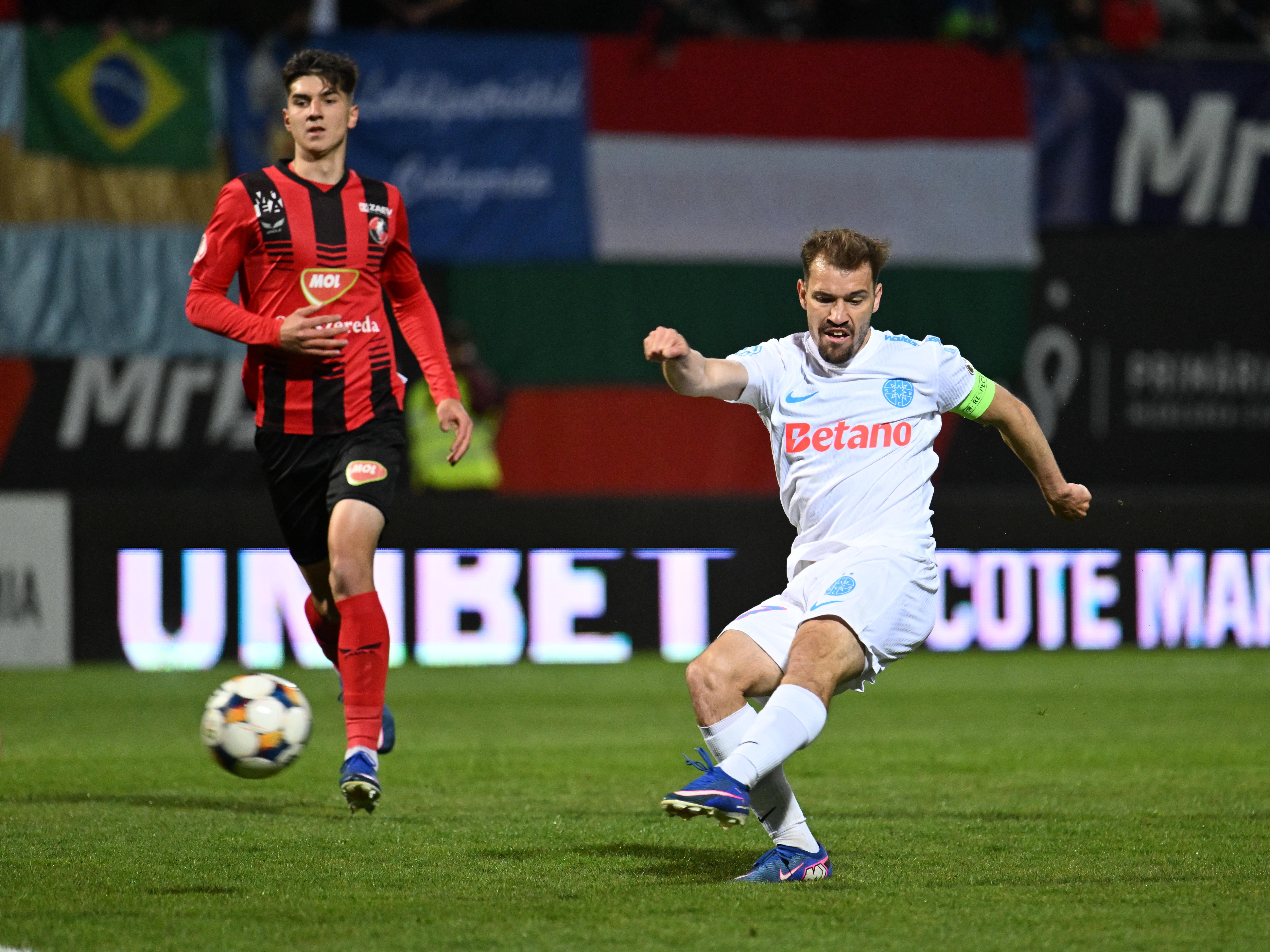 FK Csikszereda - FCSB 0-0 pentru Conference League, pe Sport.ro! Gazdele, aproape de gol