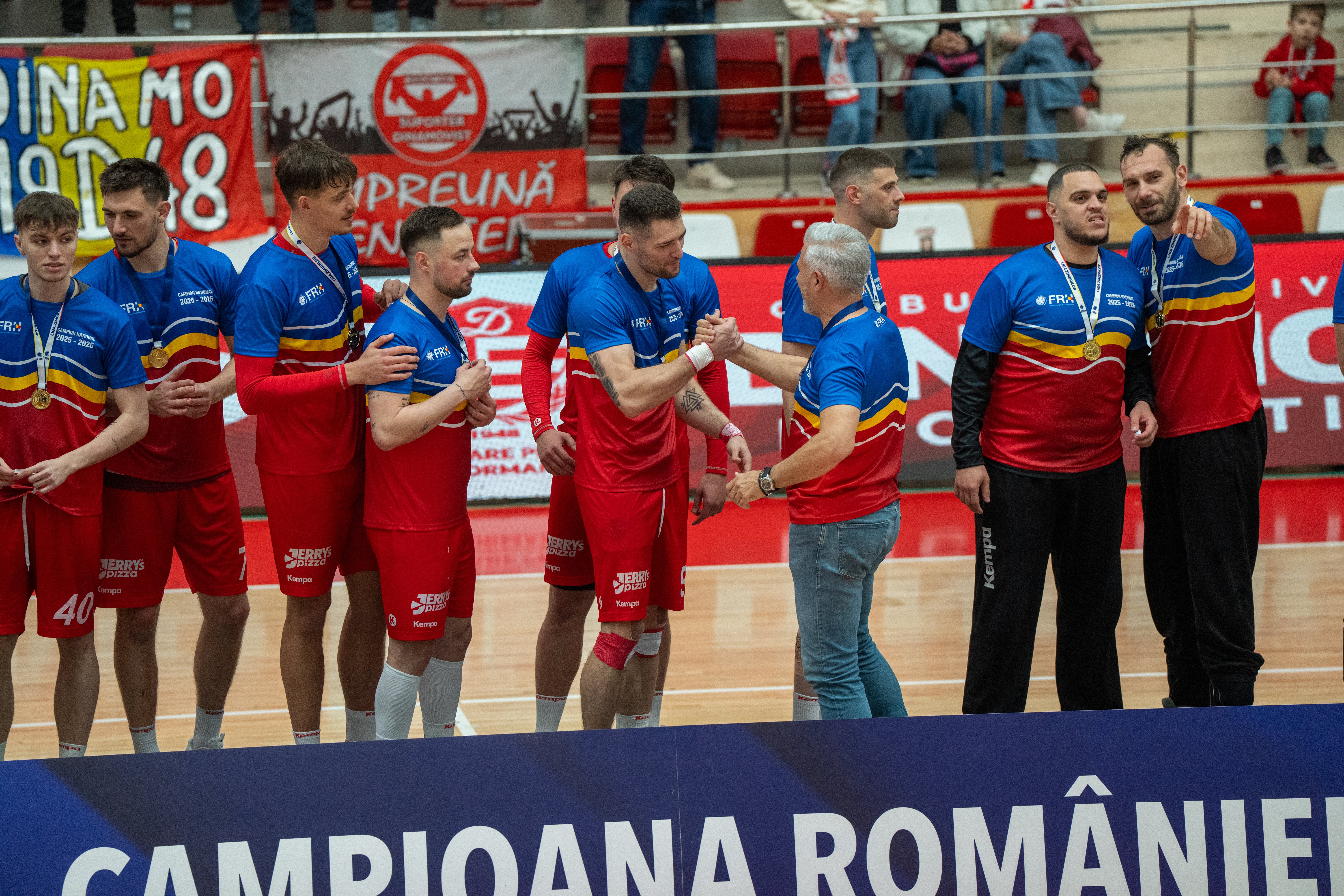 Dinamo, hegemonia continuă! Handbaliștii din Ștefan cel Mare, un nou titlu și obiectiv realizat: și-au asigurat locul în EHF Champions League