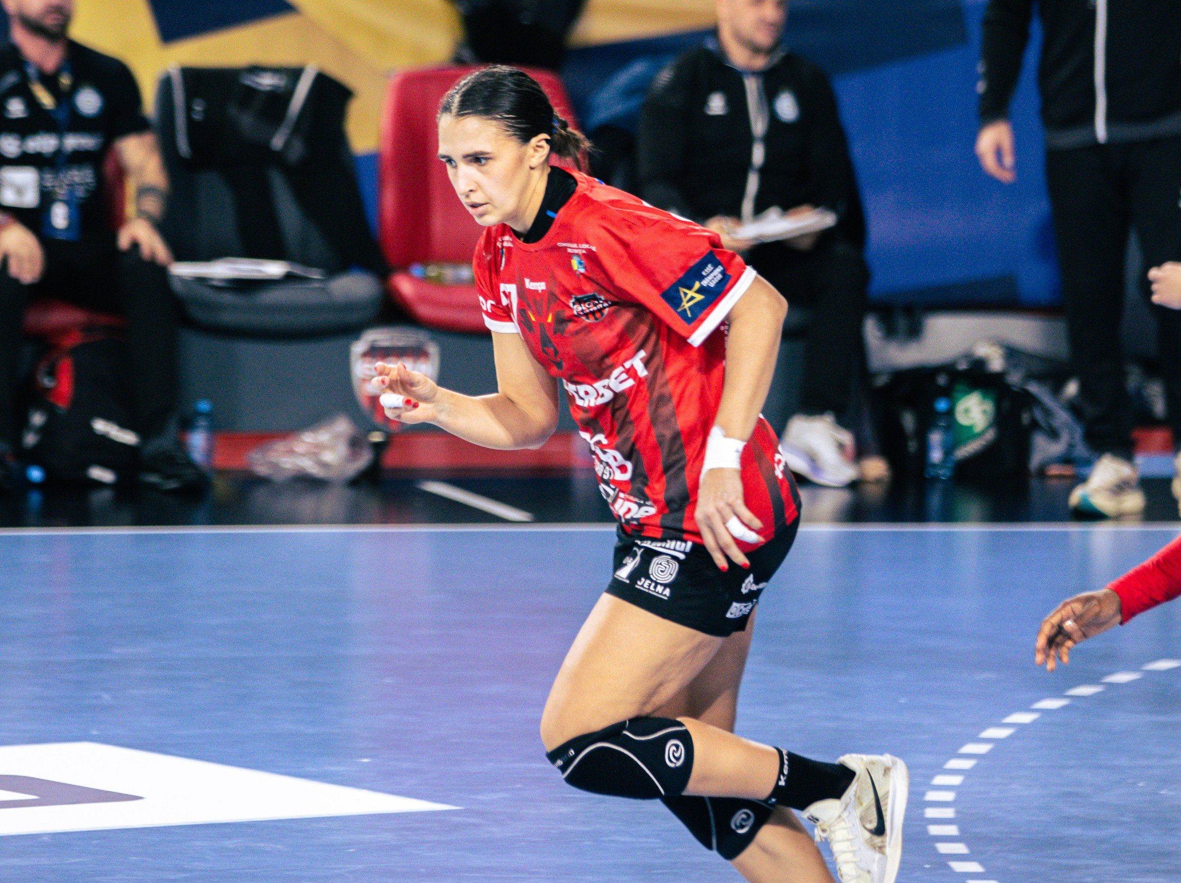 SCM Râmnicu Vâlcea - Gloria Bistrița, de la 17:30 în Liga Florilor (Pro Arena și VOYO)