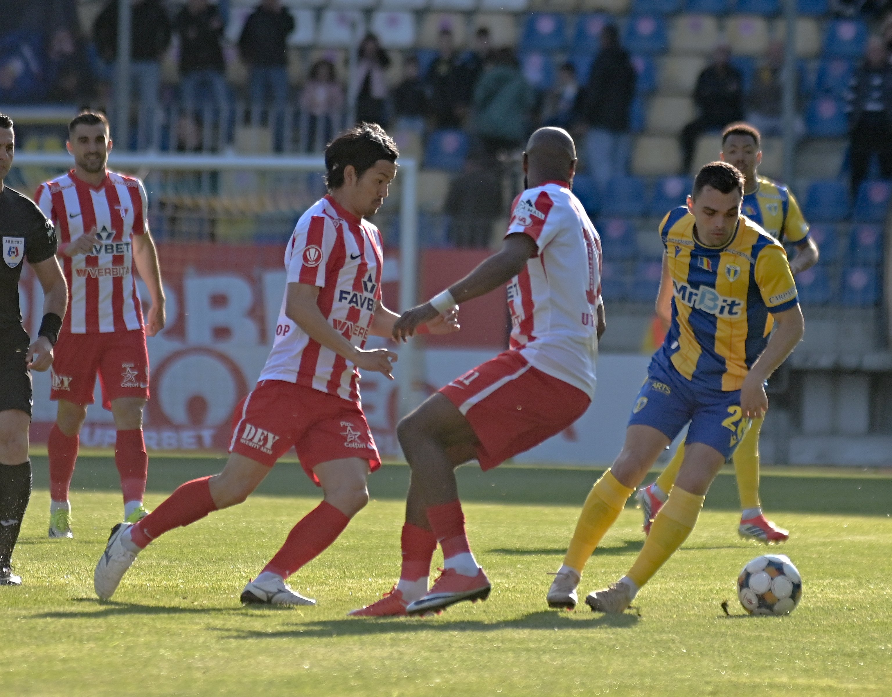 Petrolul – UTA 0-1, acum pe Sport.ro! Oaspeții deschid scorul