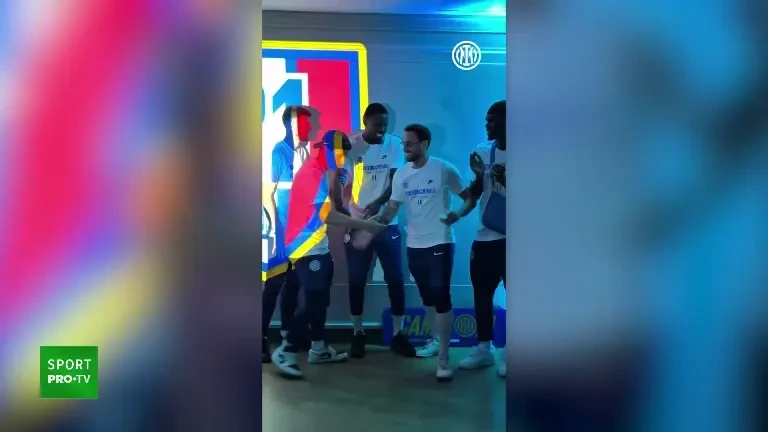Hakan Calhanoglu - "Michael Jackson" după ce Inter a cucerit titlul în Serie A (4 mai 2026)