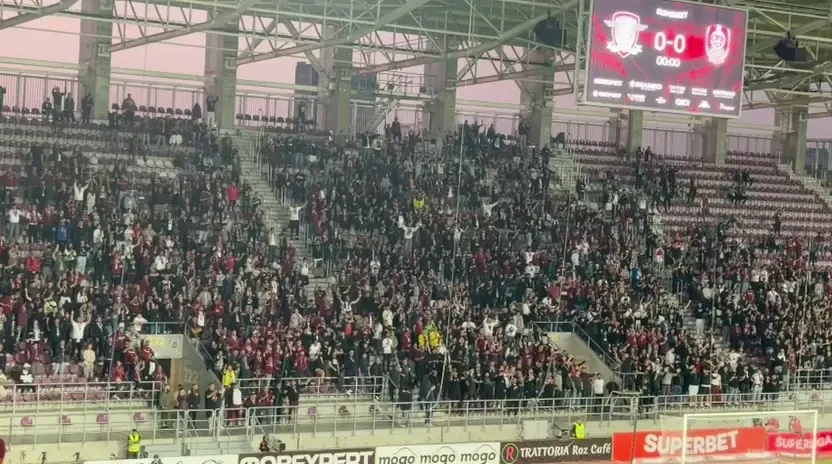 Fanii de la Rapid au scandat numele lui Daniel Pancu la meciul cu CFR Cluj