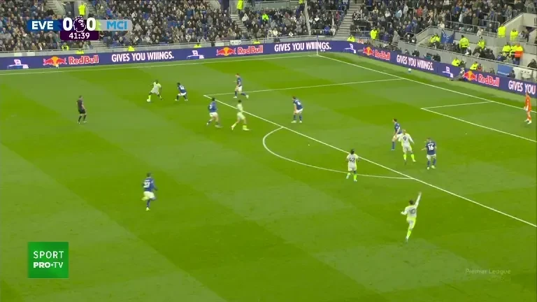 Manchester City deschide scorul contra lui Everton printr-o execuție superbă. Meciul e LIVE pe VOYO