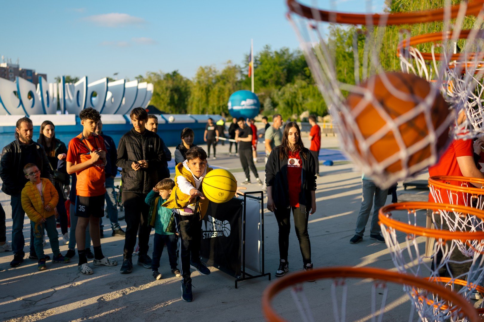 Parcul Drumul Taberei se transformă într-un uriaș teren de joacă urban la BCR Sport Arena Streetball 2026