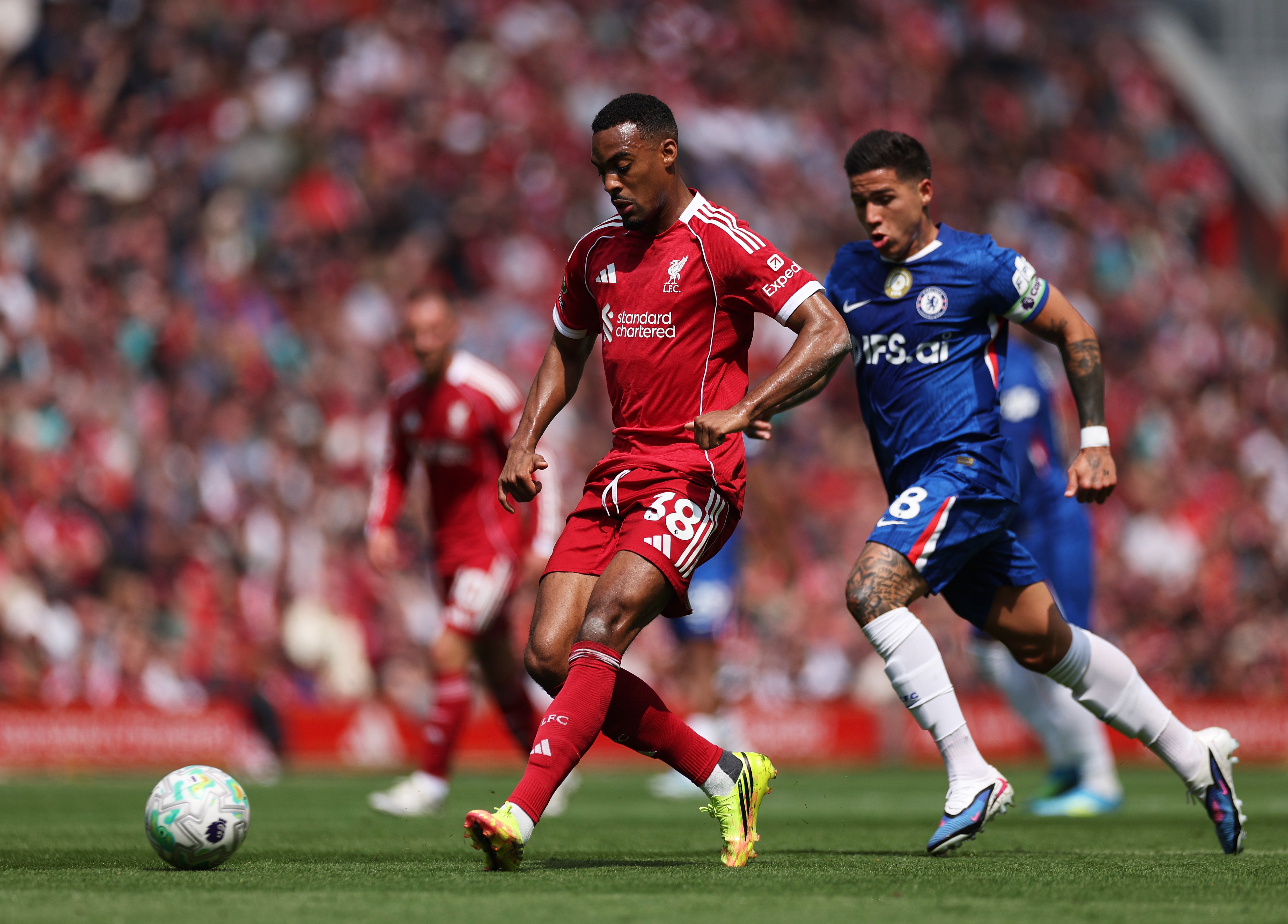 Liverpool - Chelsea 1-1, ACUM, pe VOYO. Enzo Fernandez egalează după bijuteria lui Gravenberch
