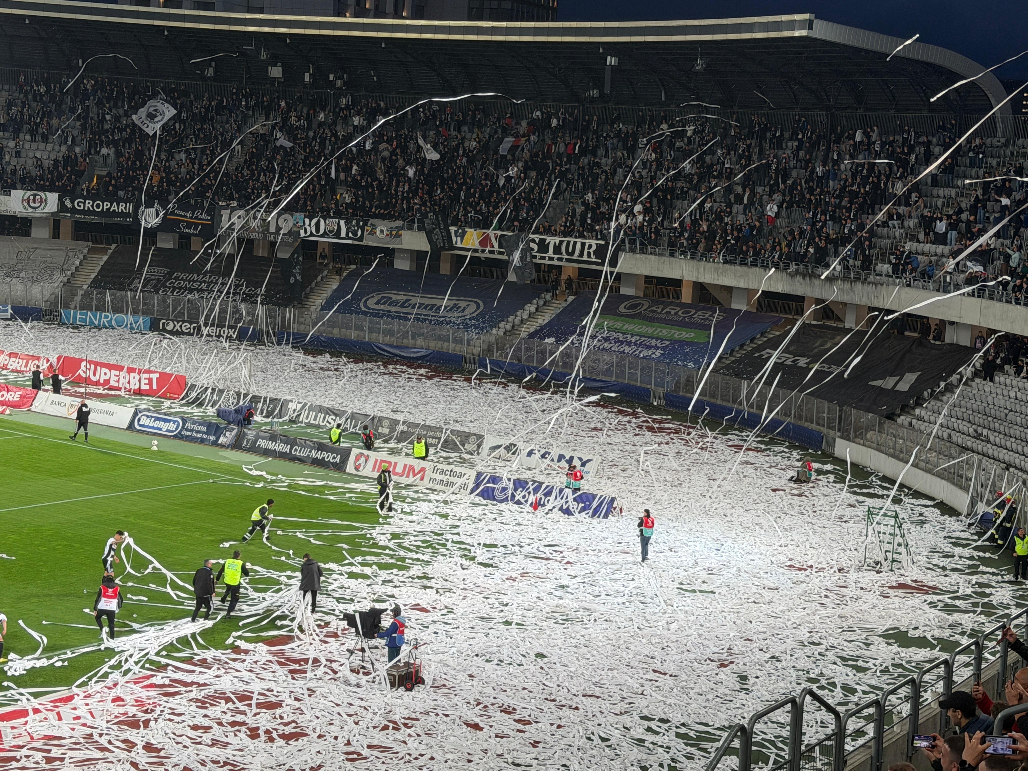 Role hartie u cluj rapid 1