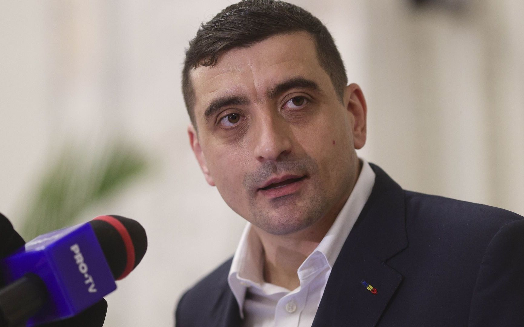 AUR a lansat planul pentru „reducerea cheltuielilor administrative şi reformarea instituţiilor publice”. Soluțiile propuse