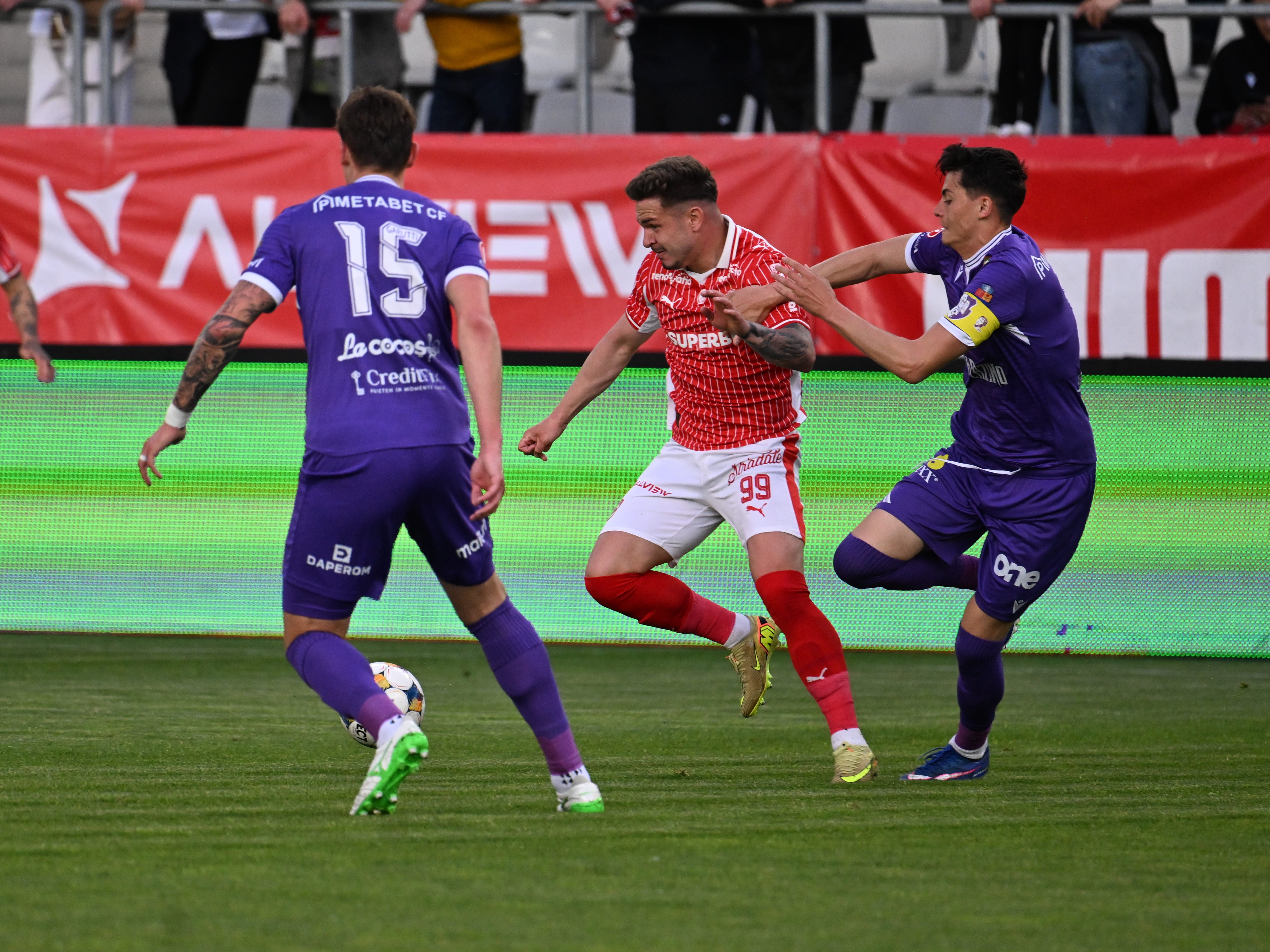 Dinamo - FC Argeș 1-0, ACUM pe Sport.ro! „Câinii” conduc pe „Arc”