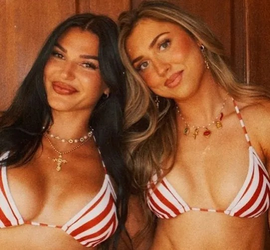 Starurile din WWE s-au pozat în bikini și și-au făcut KO fanii