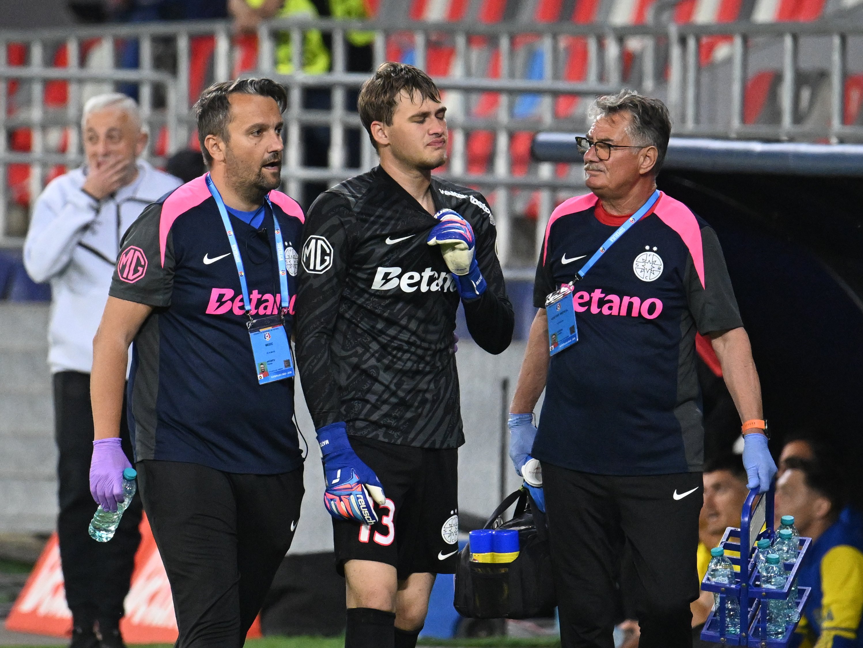 FCSB, forțată să schimbe jucătorul U21 la baraj! Diagnosticul primit de Matei Popa