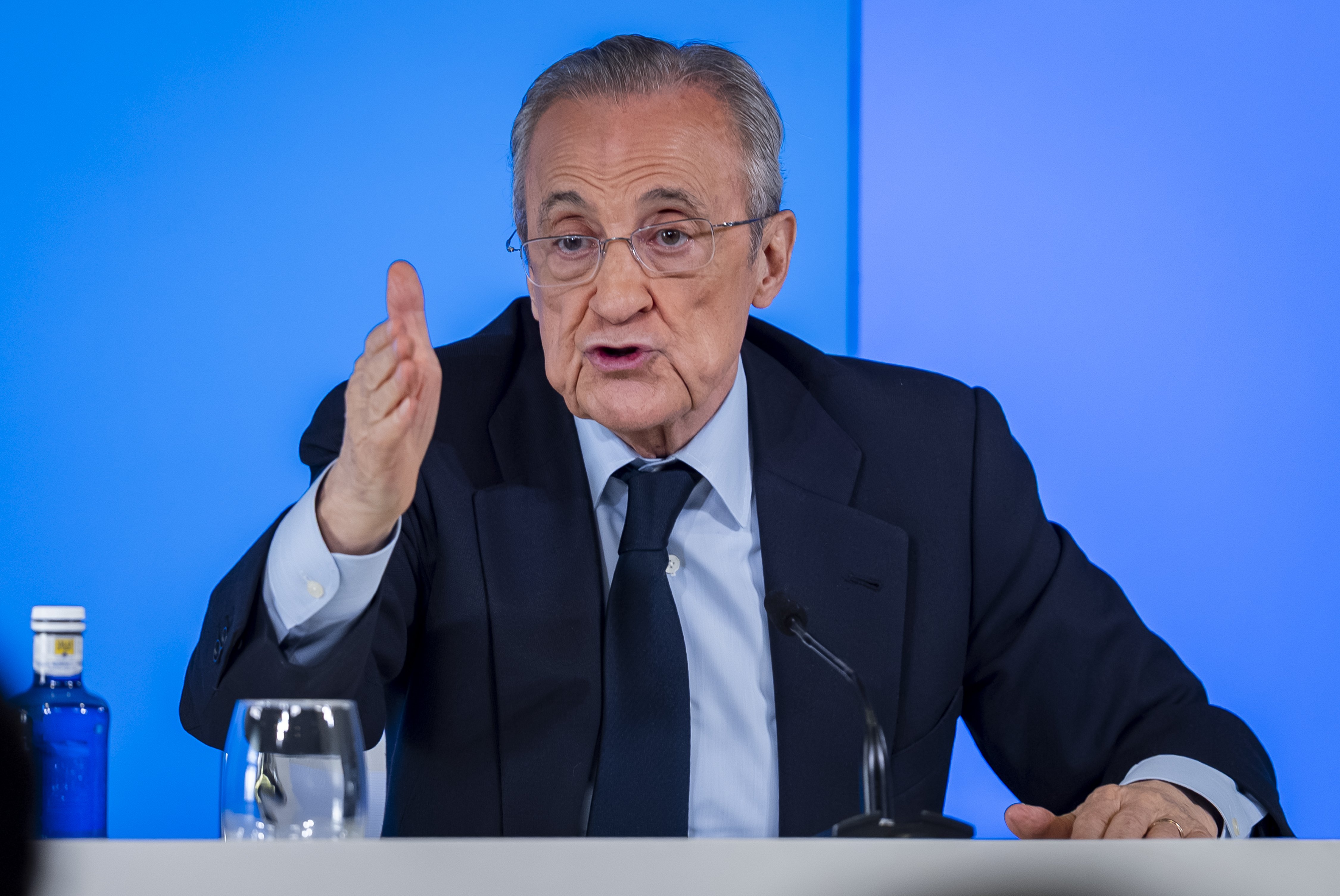 Florentino Perez, pregătit de plecarea lui Vinicius de la Real Madrid: „Liber!”