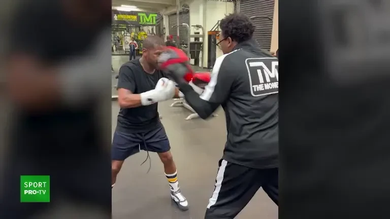 Floyd Mayweather se antrenează ca un nebun și la 49 de ani! Cum arată boxerul neînvins din Michigan (C: Instagram Floyd Mayweather)