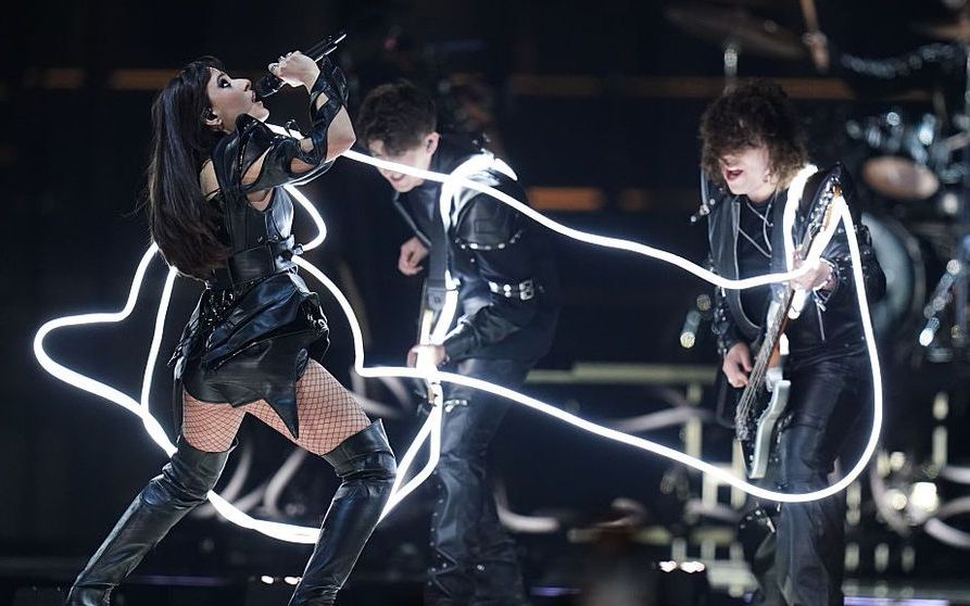 “Dacă piesa asta nu câștigă, o să fiu șocat!” România e în finala Eurovision, iar internetul a luat foc: “Lady Gaga a României! O capodoperă absolută!”