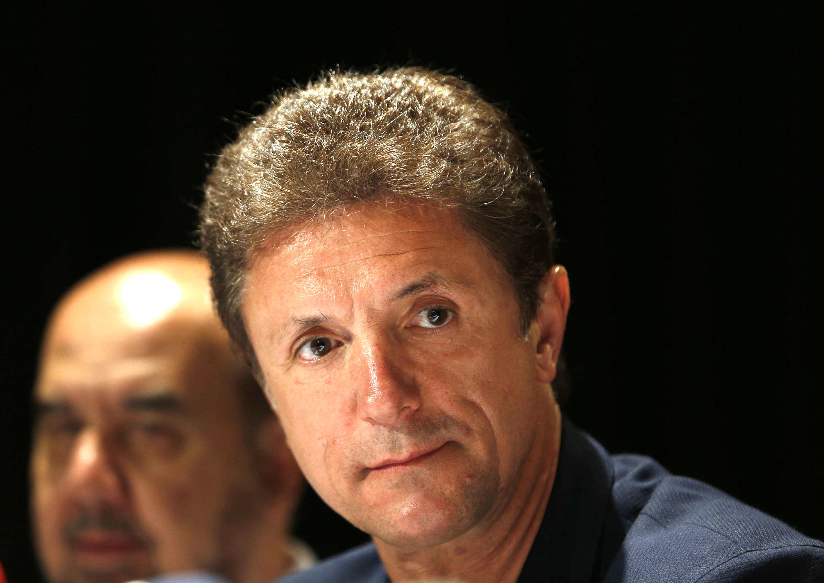 Gică Popescu, dezlănțuit la adresa contestatarilor! Patronul Farului a emis un comunicat tăios