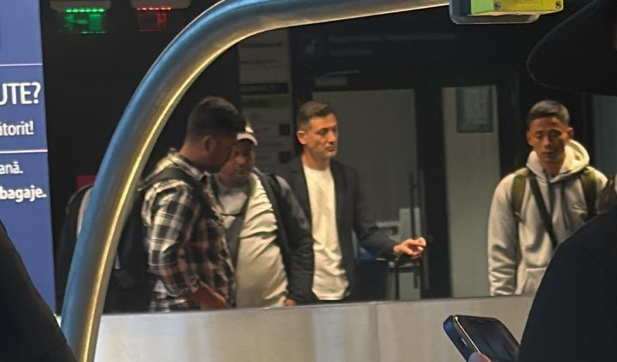 Mirel Rădoi a revenit în țară!