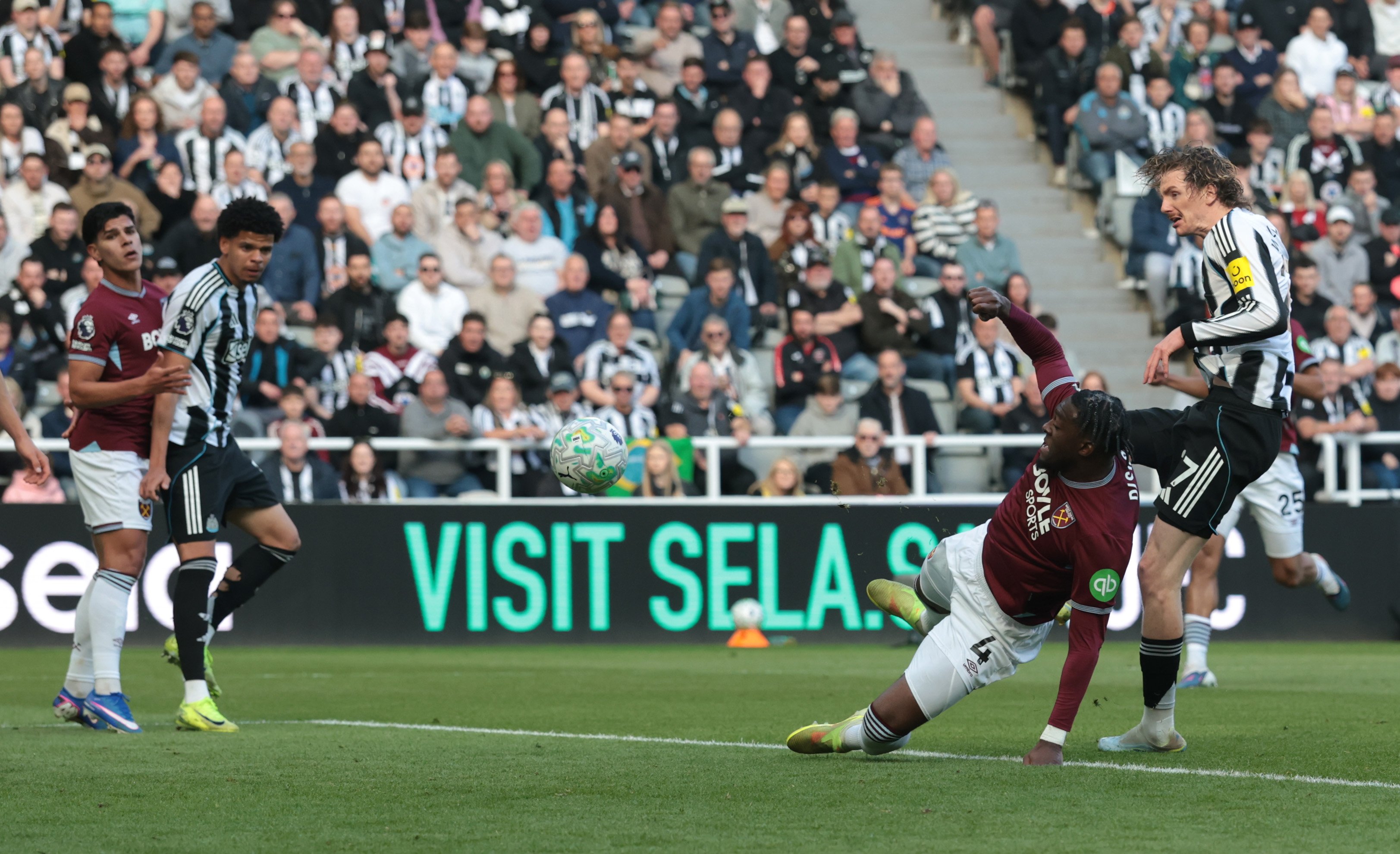 Newcastle - West Ham 2-0, pe VOYO acum | ”Ciocănarii”, KO după 20 de minute! Desfășurare excelentă pentru Tottenham și Drăgușin