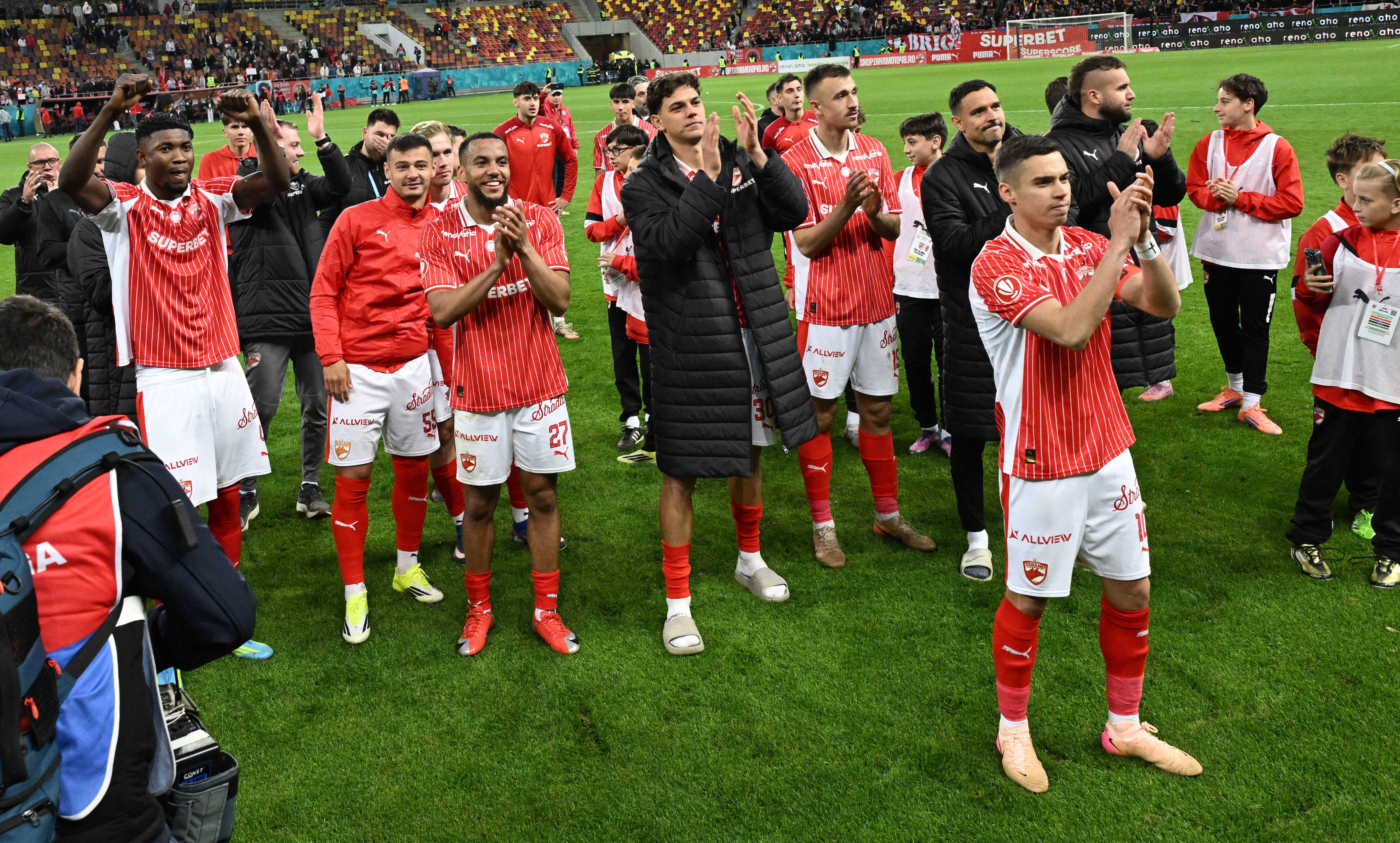 Lovitură dublă! Doi jucători pleacă de la Dinamo la finalul sezonului