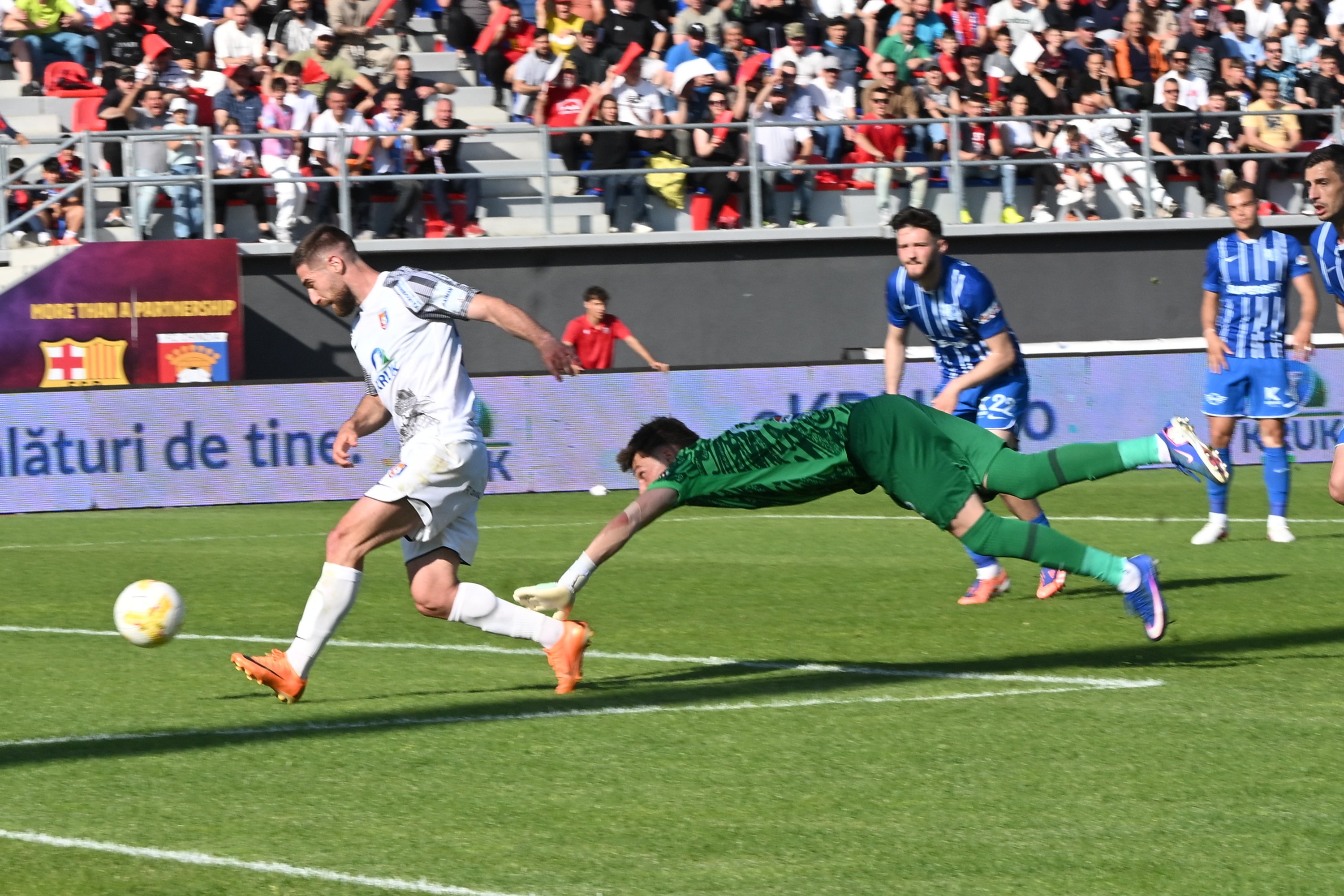 Chindia - Farul 1-0, pe Sport.ro | Desfășurare de forțe surprinzătoare în prima repriză!