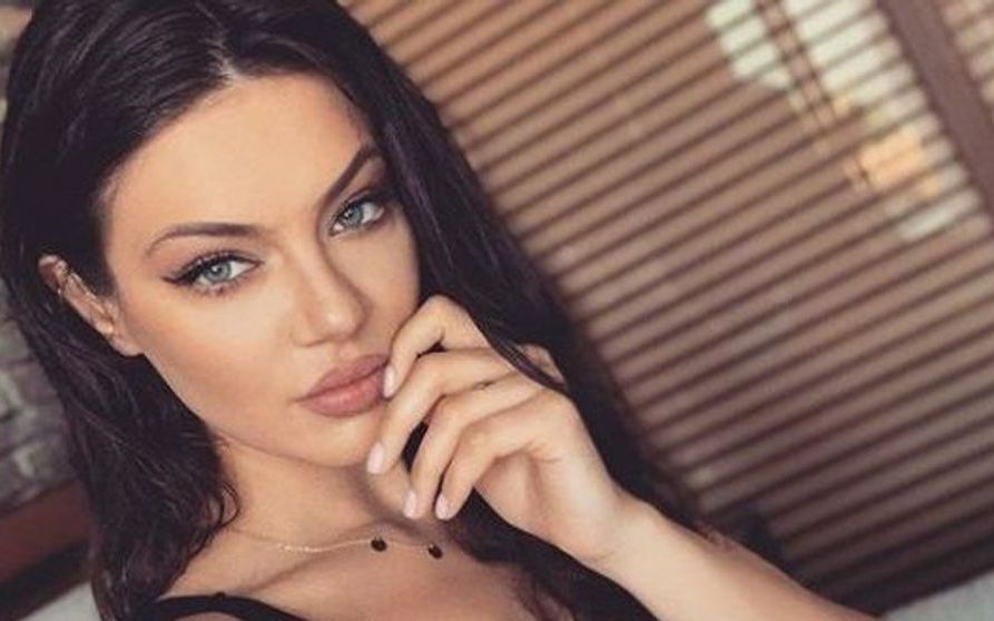 Wow! Cum arată mama Cristinei Ich. Cele două seamănă izbitor