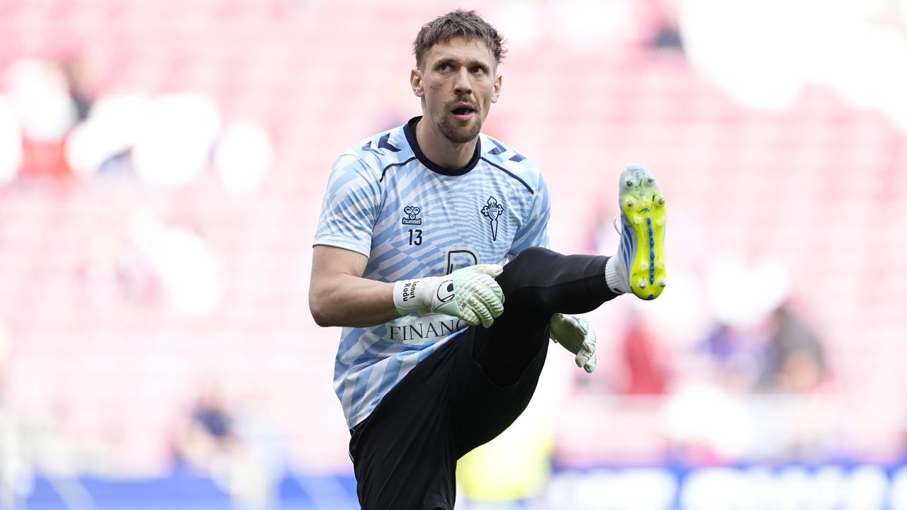 Radu Concurență de la Manchester United pentru Ionuț Radu: decizia ...