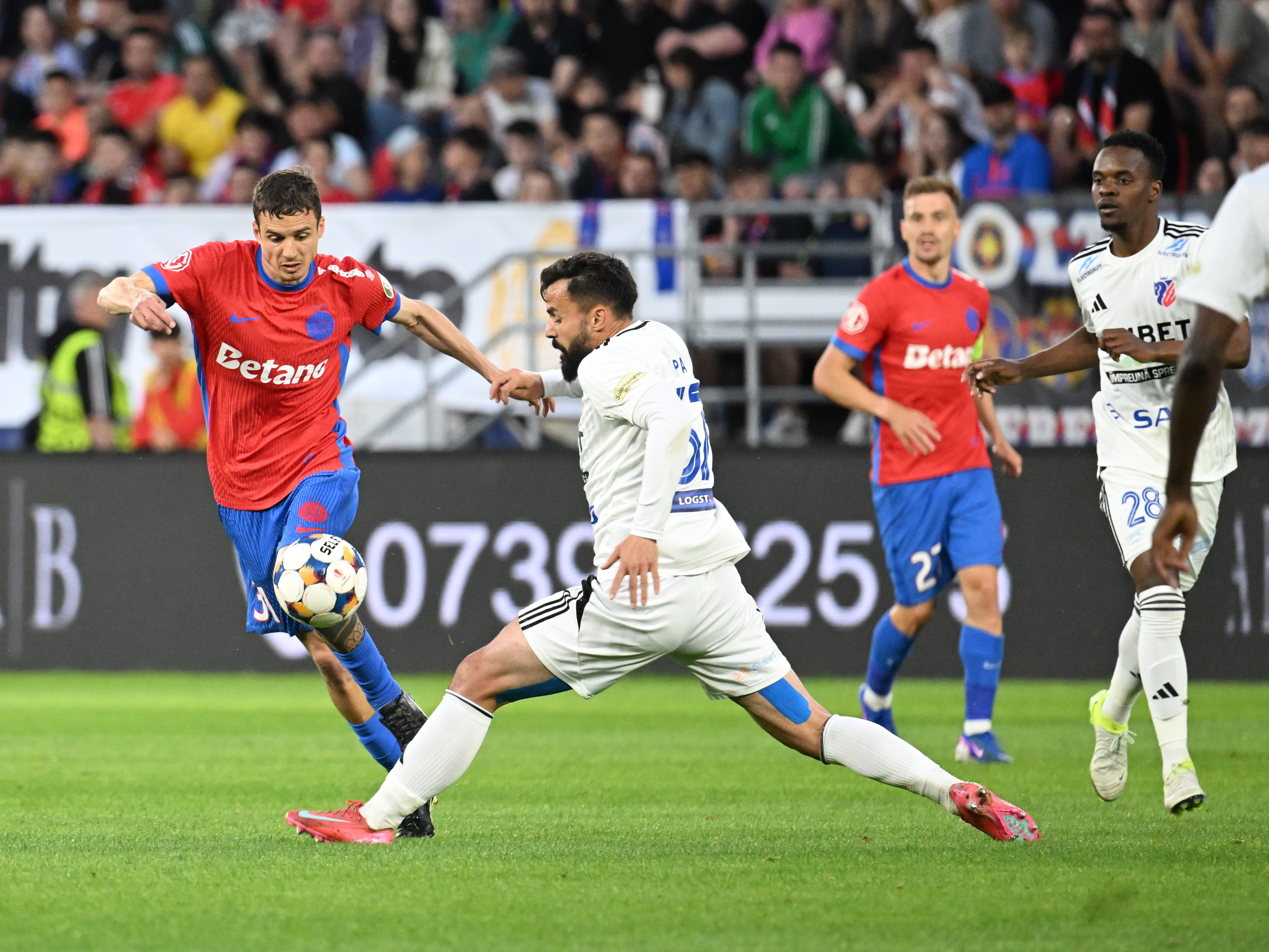 FCSB - Botoșani 1-1, ACUM pe Sport.ro | Ce execuție! Joao Paulo restabilește egalitatea