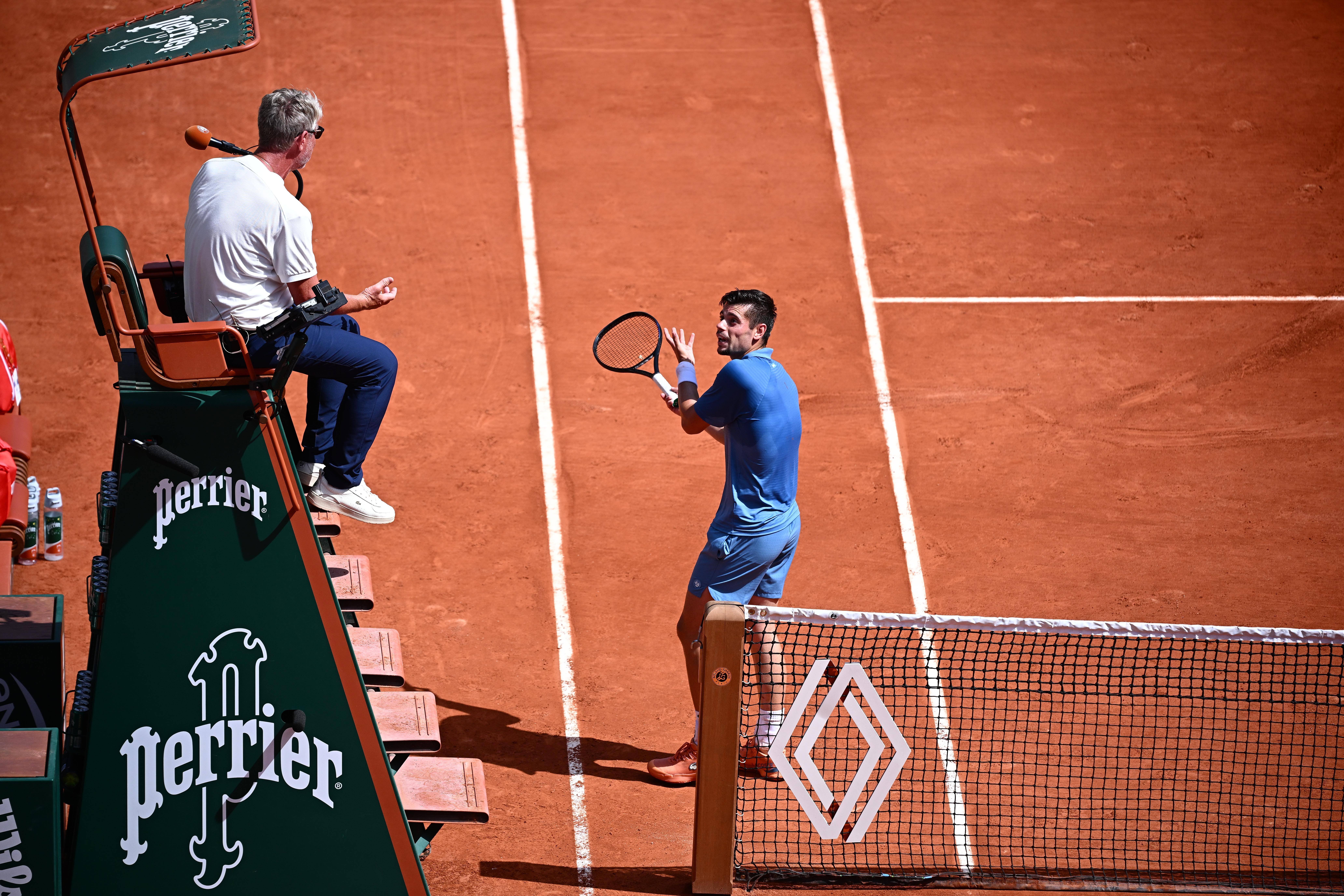 Minute grele pentru un tenismen francez, la Roland Garros: întâmplarea lui s-a viralizat
