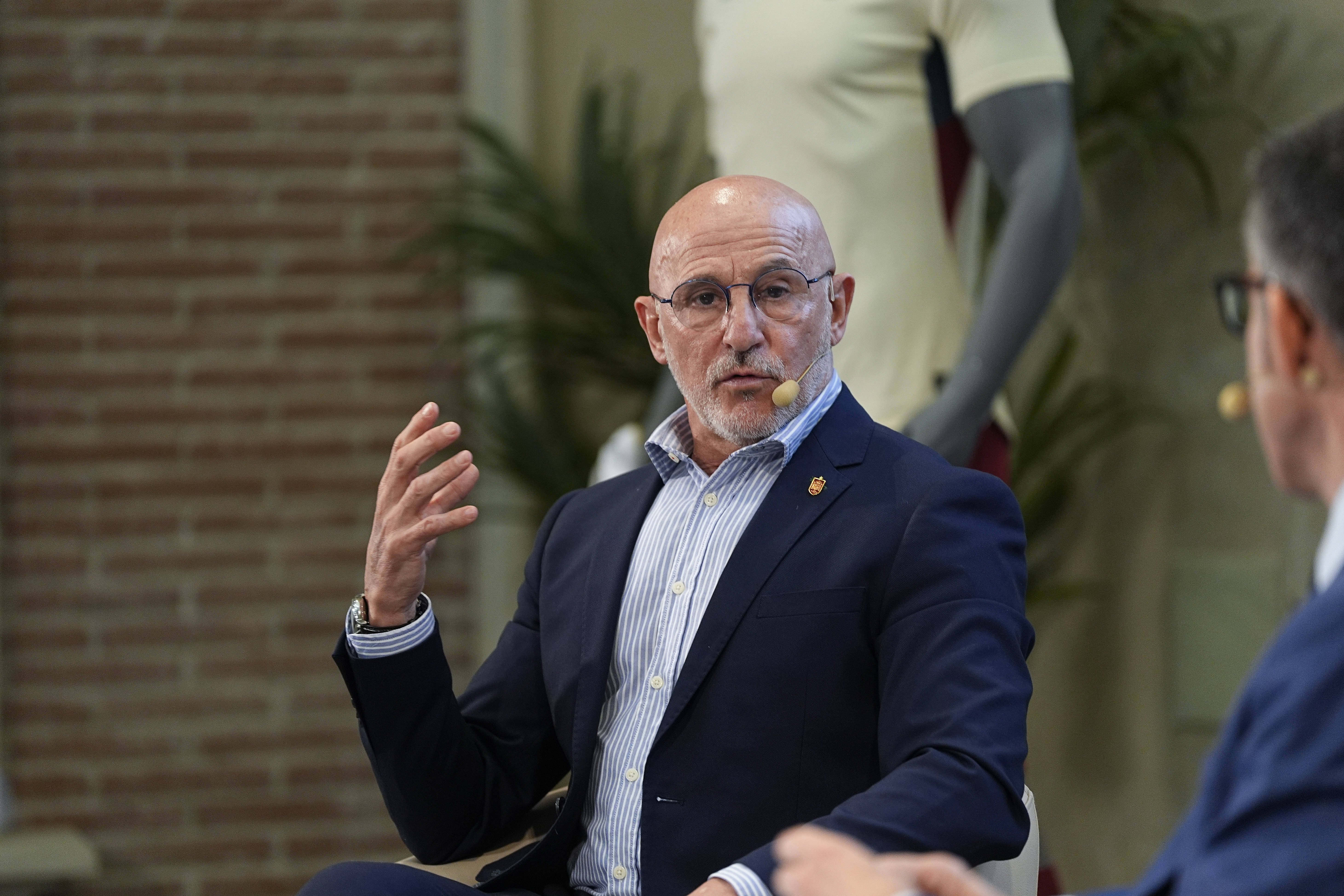Antrenorul care l-a dat pe spate pe Luis de la Fuente: ”E grozav”