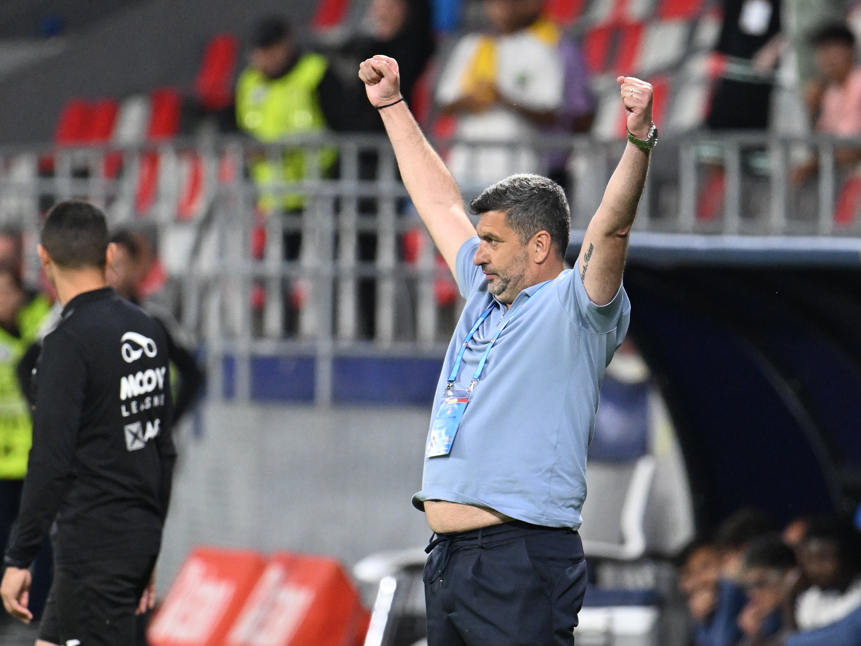 Jucătorul lui FCSB l-a dat pe spate pe Marius Baciu: ”Te poate sparge în două!”