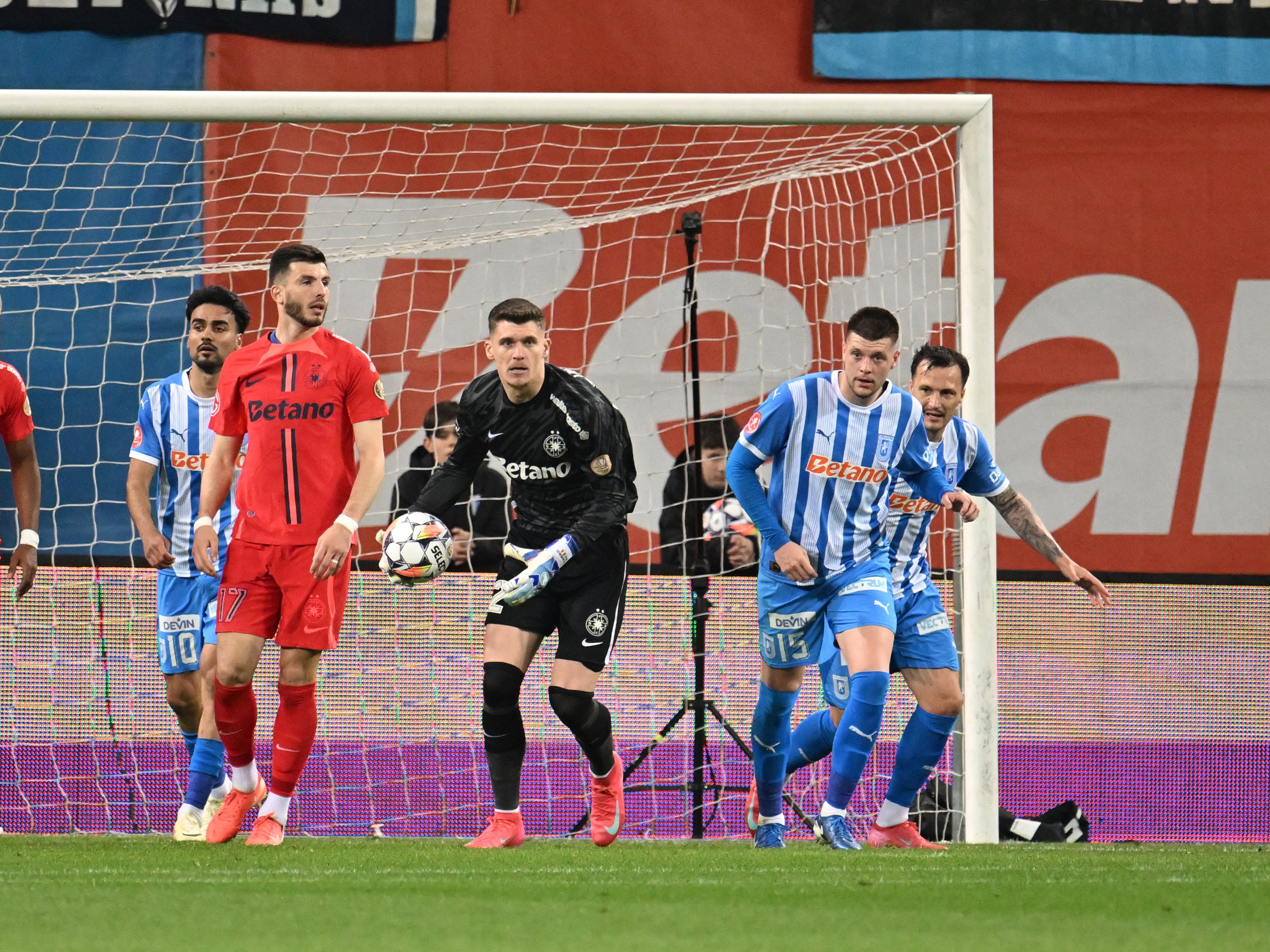 A semnat azi cu FCSB: "Contract pe doi ani"