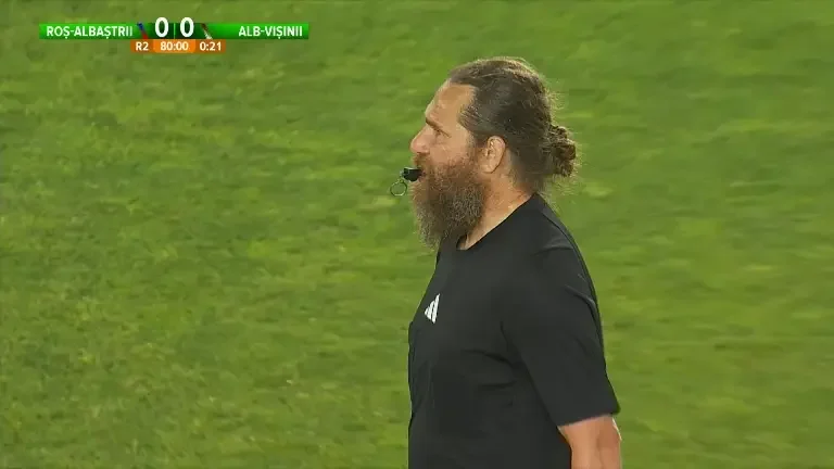 Alexandru Tudor a fluierat finalul în Steaua - Rapid 0-0, meci transmis de VOYO (28 mai 2026)