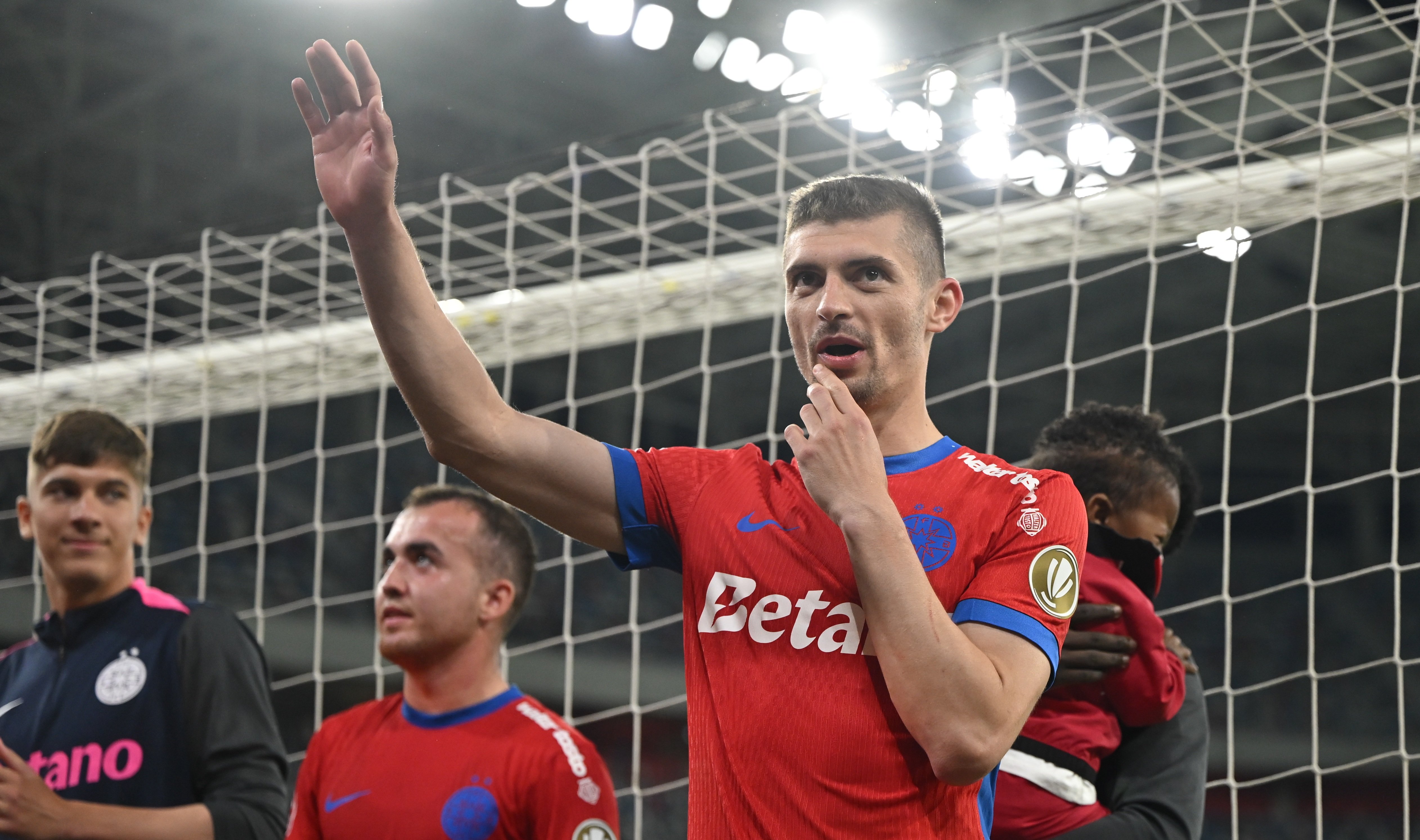 Florin Tănase a venit cu replica pentru dinamoviști după barajul pentru Conference League: ”Milogii joacă prin Europa!”