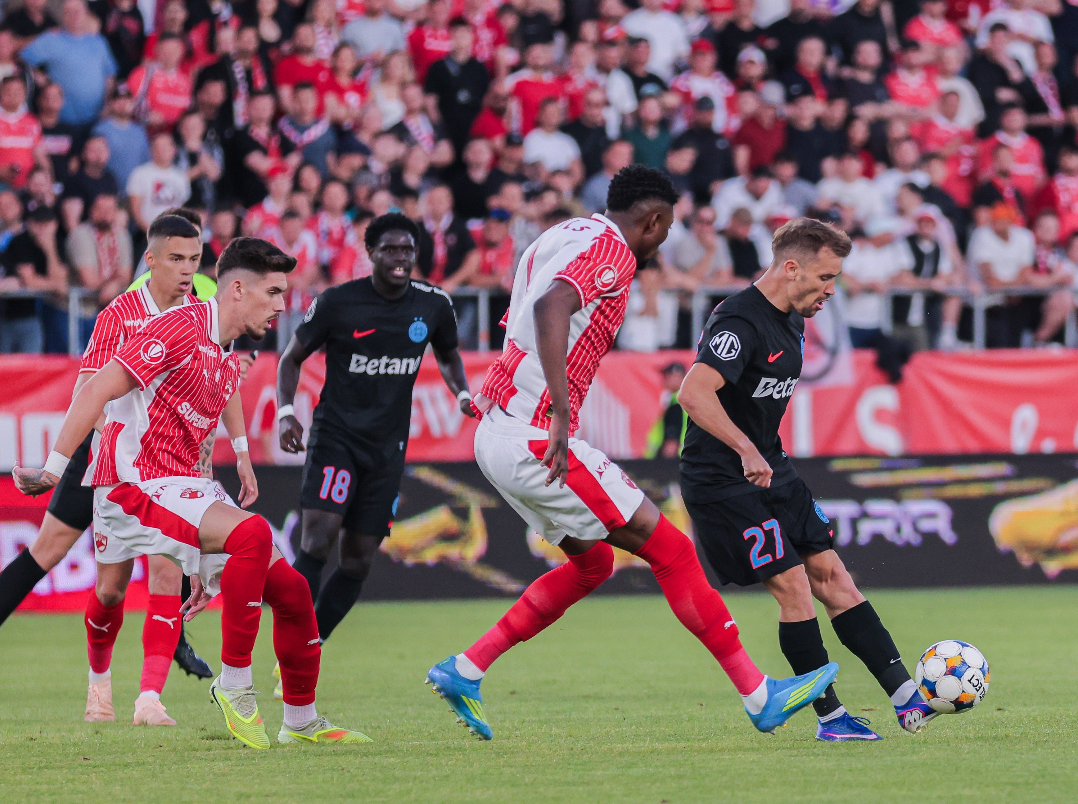 Și-a anunțat plecarea în toiul nopții, după Dinamo - FCSB: "A fost o mare onoare"