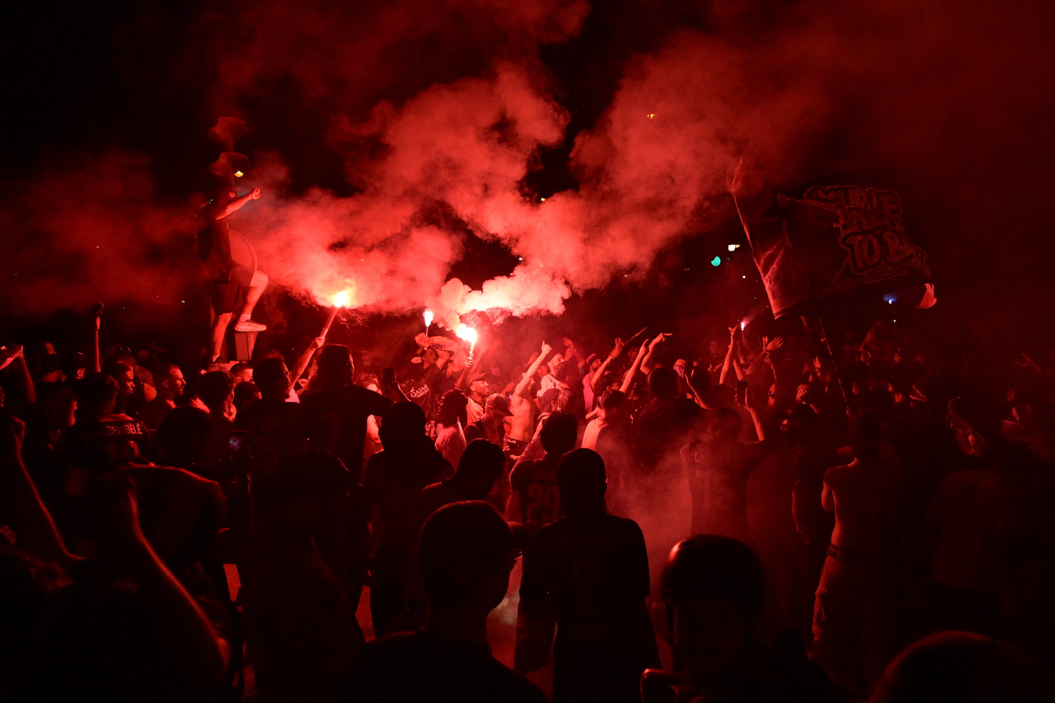 Haos la Paris după finala Champions League! Incidente grave și peste 400 de arestări