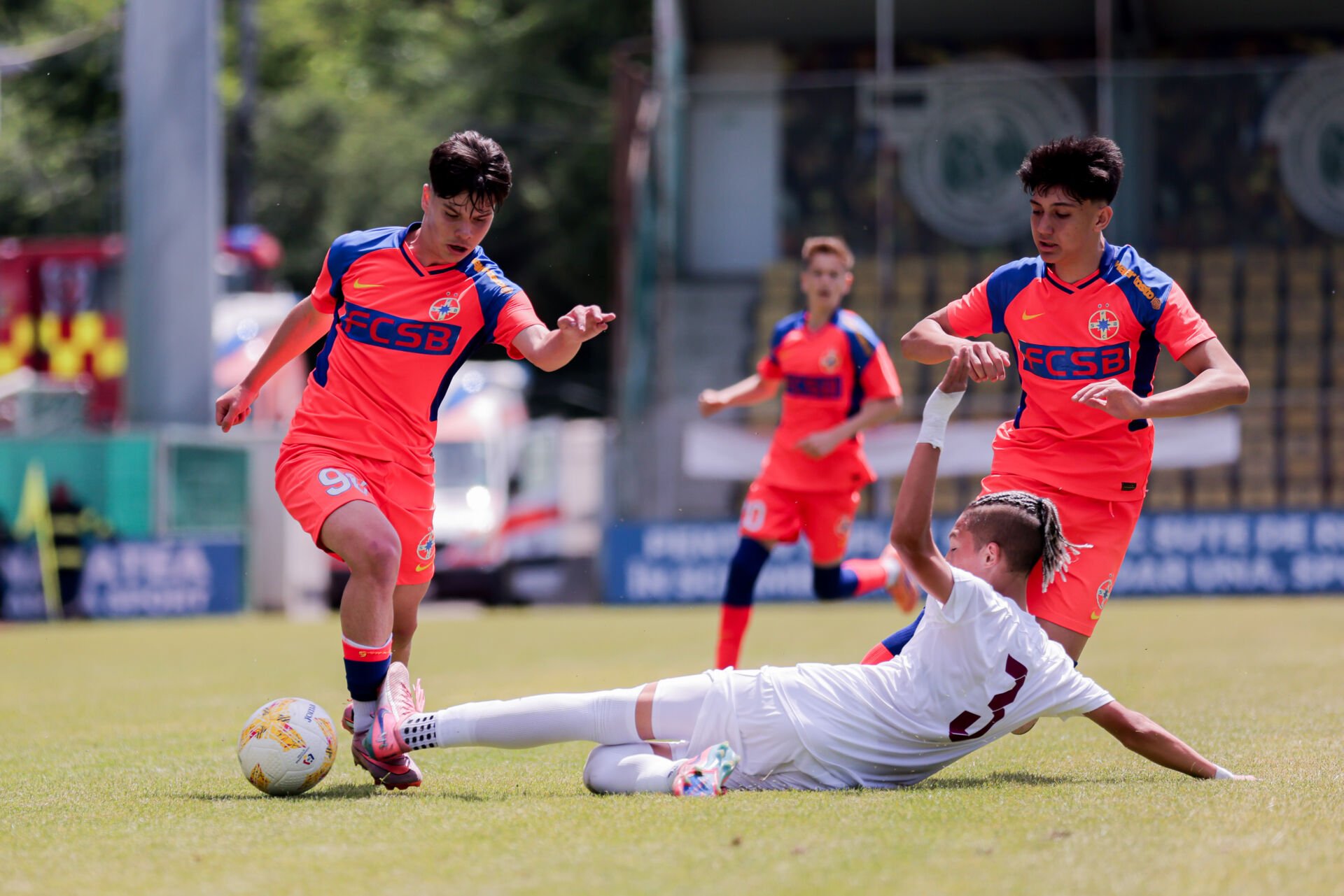 FCSB, învinsă de Puți! Hat-trick spectaculos pentru trofeul de campioană
