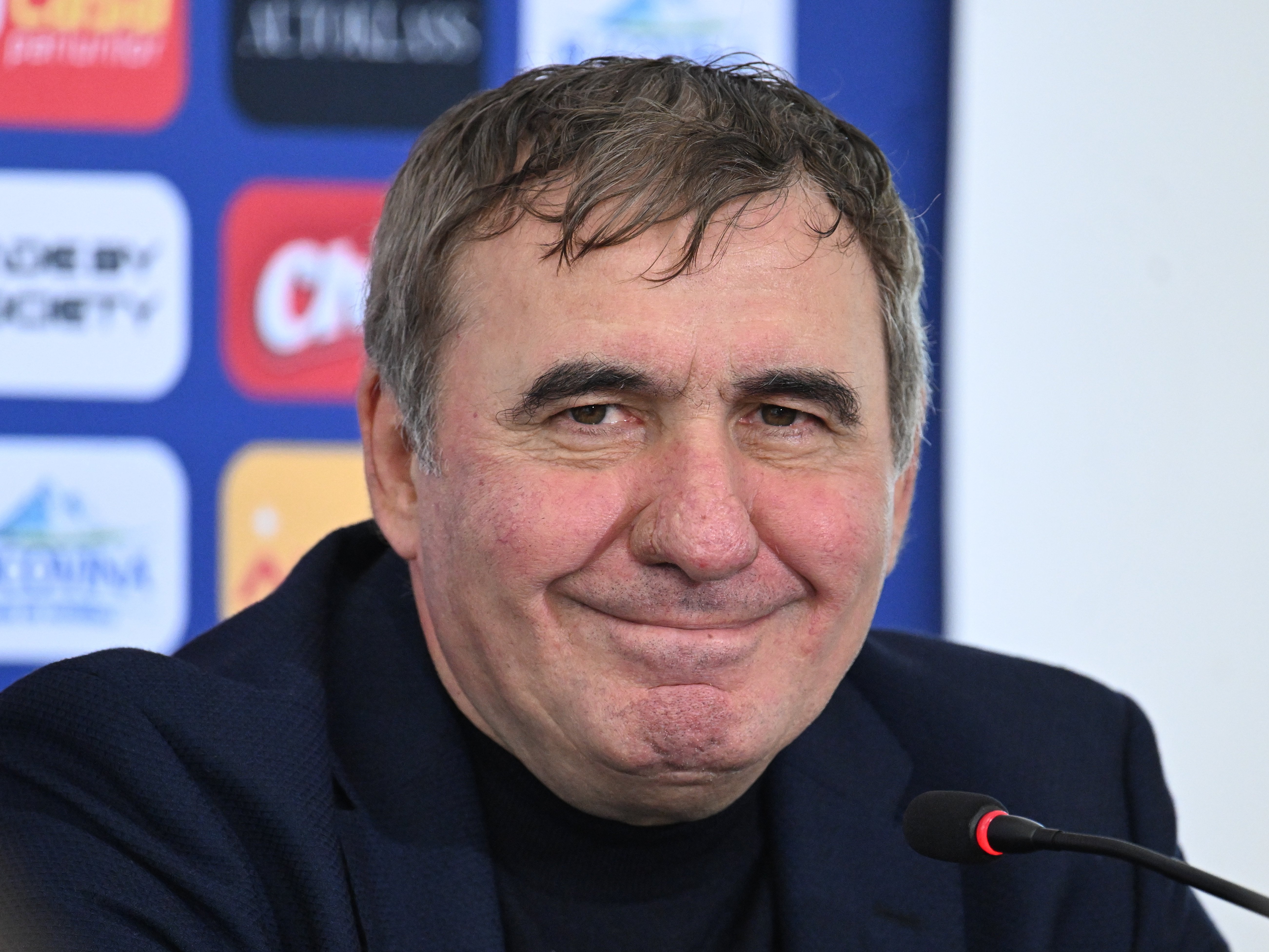 „Copilul“ lui Hagi: revine la națională după 561 de zile, deși n-a jucat fotbal de o lună!