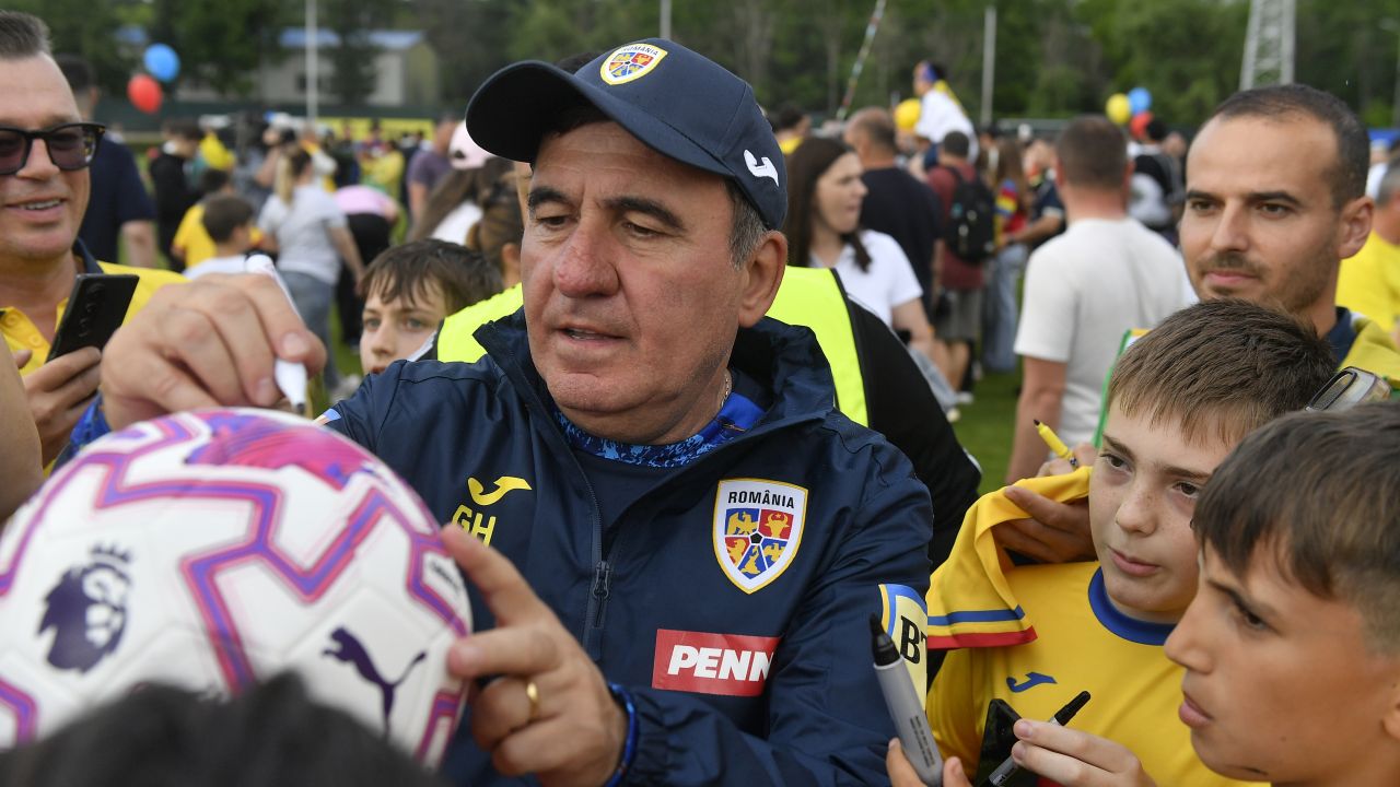 România în Liga Națiunilor | Sesiune de autografe și antrenament deschis publicului în cantonamentul de la Mogoșoaia + Primele tichete, disponibile în aplicația Tricolorii
