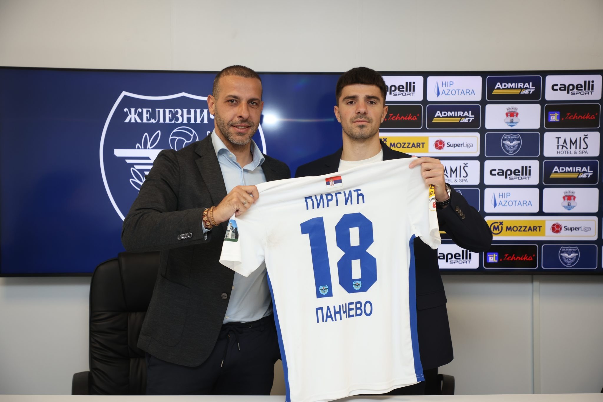 Ce concurență pentru FCSB! Au trimis oferta: 1,5 milioane de euro