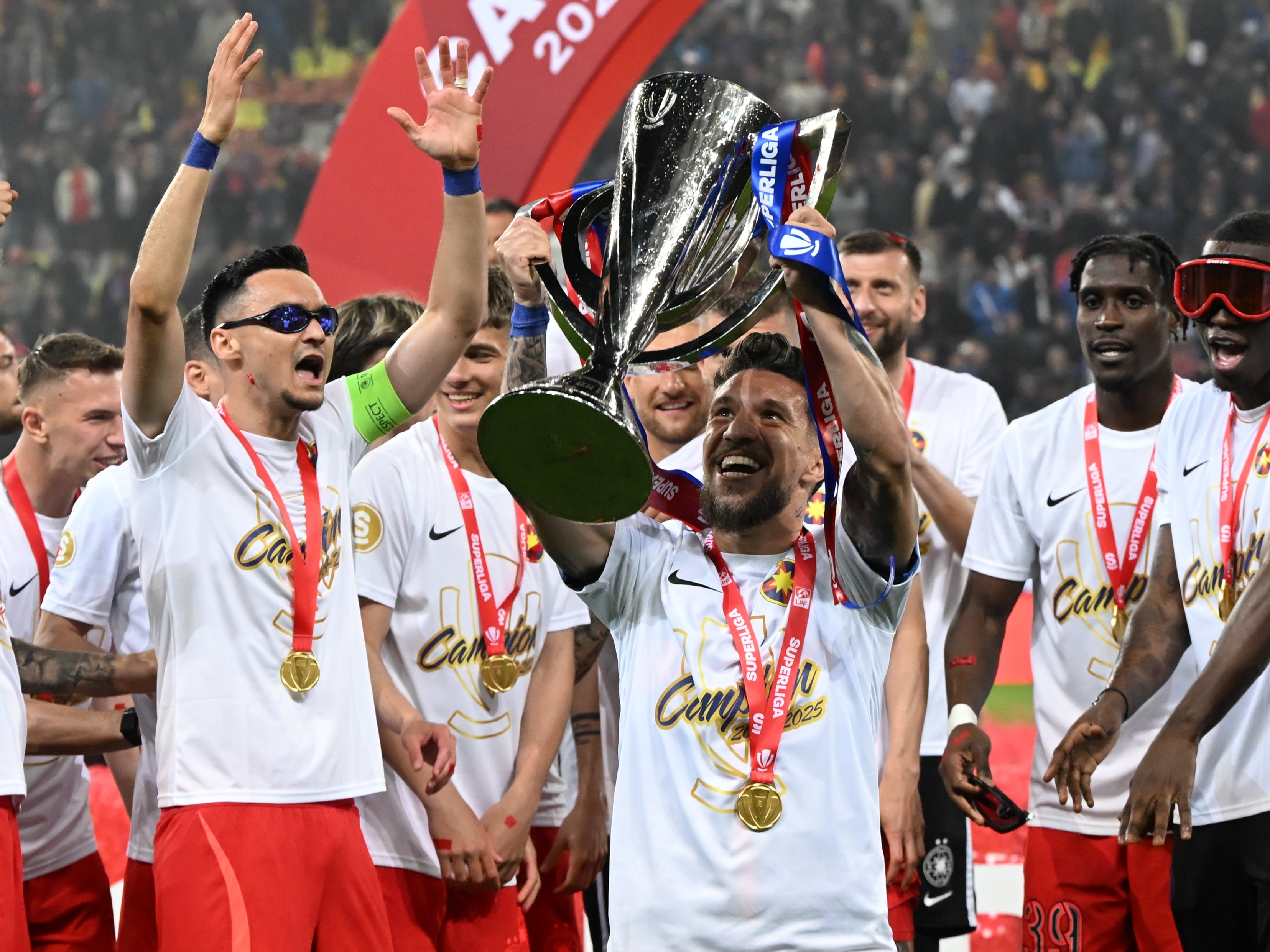 Două echipe din Superliga se luptă pentru fostul fotbalist de la FCSB: „Există interes!”
