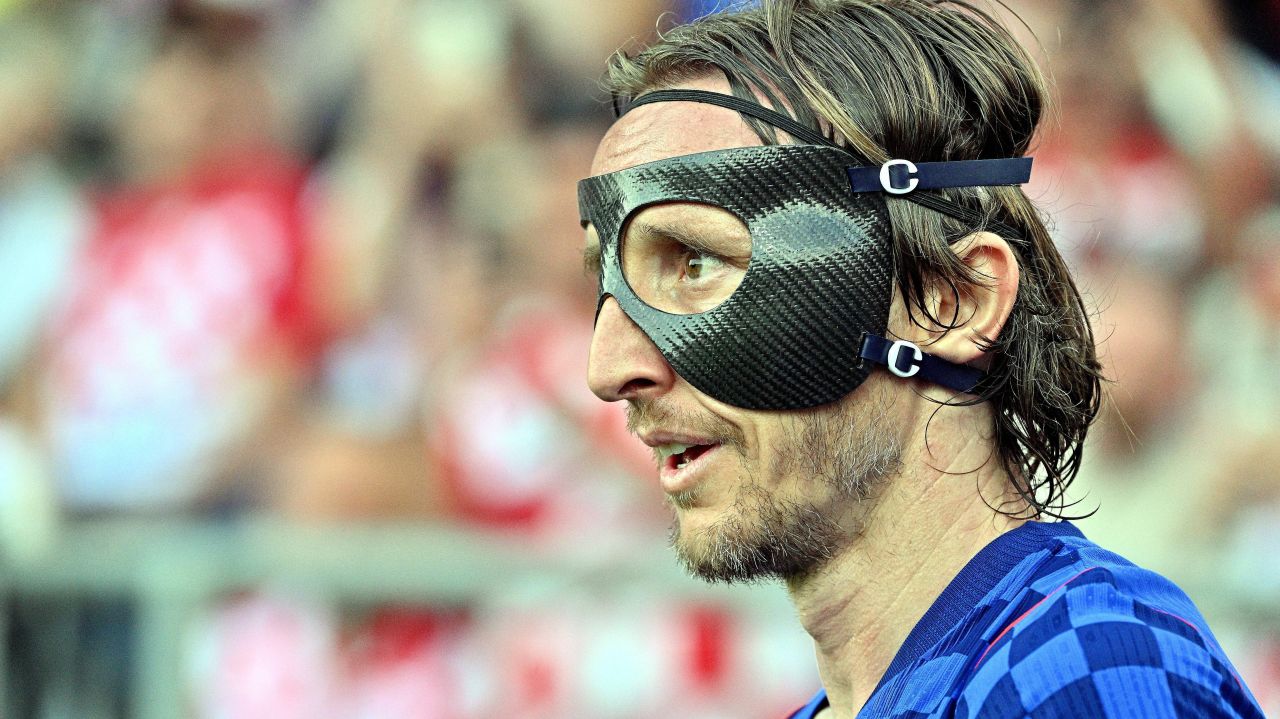 Ce "gigant" trage din greu pentru semnătura lui Luka Modric