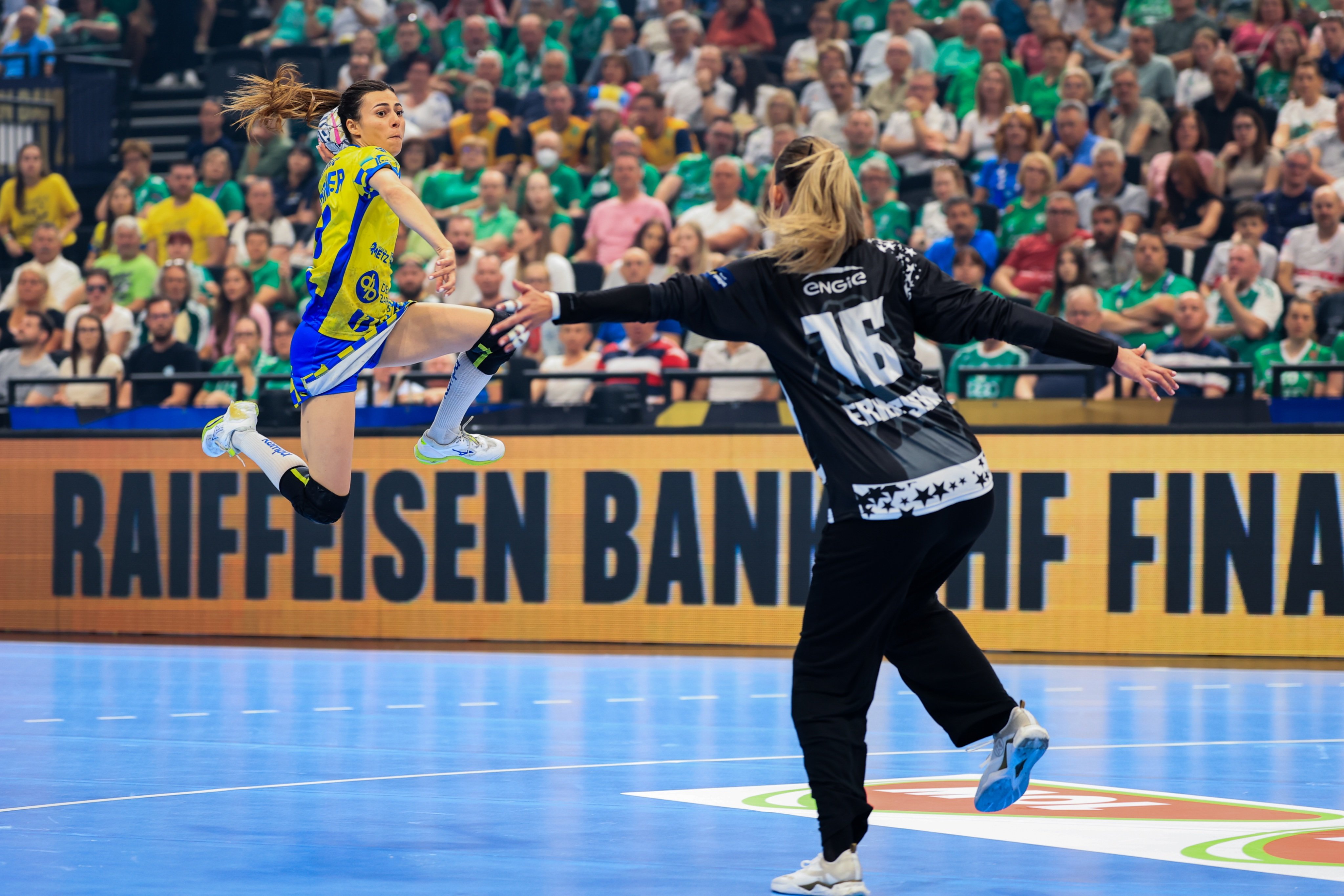 Metz - CSM București, ACUM, în Final Four-ul Champions League. Pauză la Budapesta: avans de 4 goluri pentru franțuzoaice!