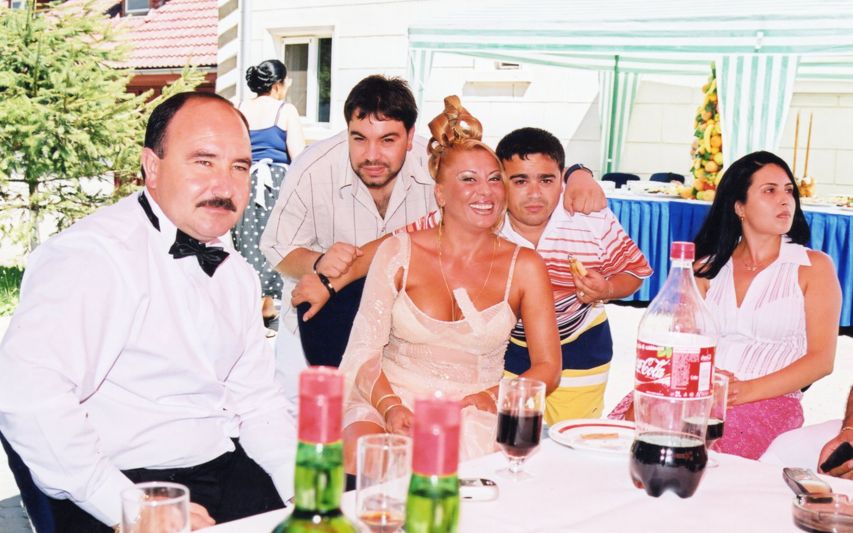 Ce a făcut Angelica, sora mai mică a lui Nuțu Cămătaru, după ce a rămas văduvă și gravidă la 21 de ani. ”Era rea! Bătea bărbații ca pe...”