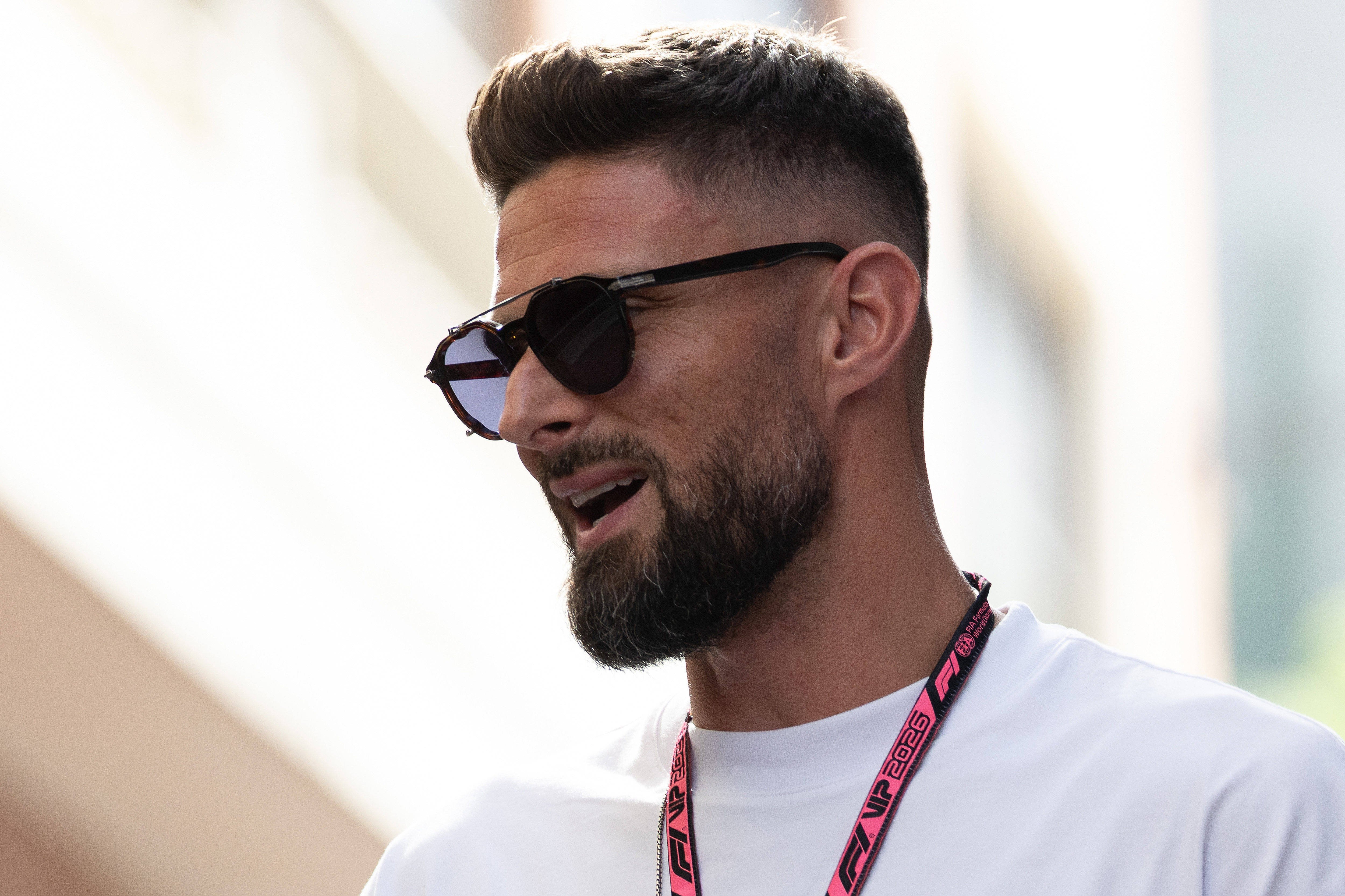 Olivier Giroud a semnat!