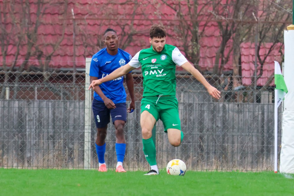 Surpriză! Dinamo l-a transferat pe fundașul central debutant la 15 ani la seniori care a înscris golul sezonului