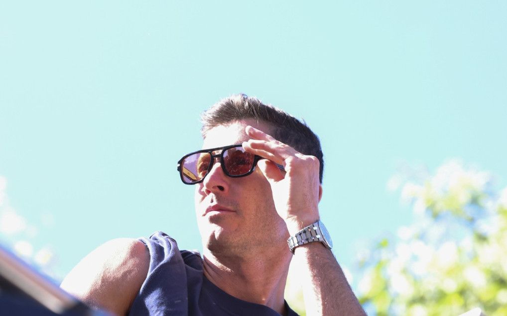 Robert Lewandowski s-a urcat în avion și semnează. Ce răsturnare de situație!