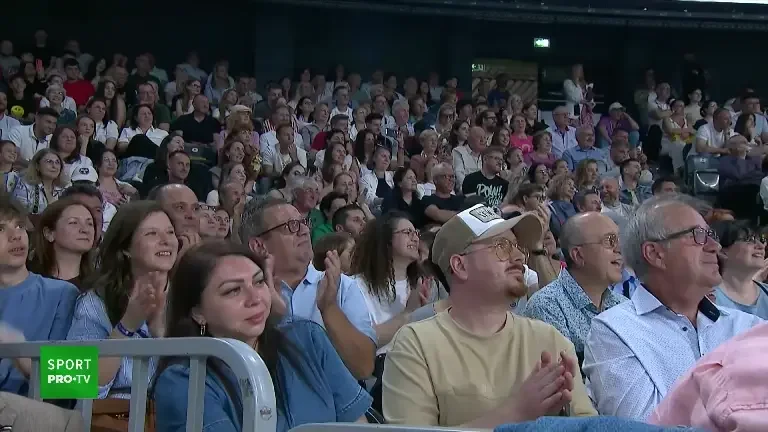 Simona Halep i-a îndeplinit visul unei fetițe din Cluj-Napoca: schimburile adorabile de mingi