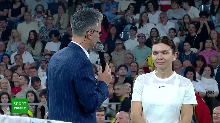 Discursul de retragere al Simonei Halep: aplaudată de Nadia, Hagi și Năstase, a îmbrățișat-o pe Virginia Ruzici (PRO TV)