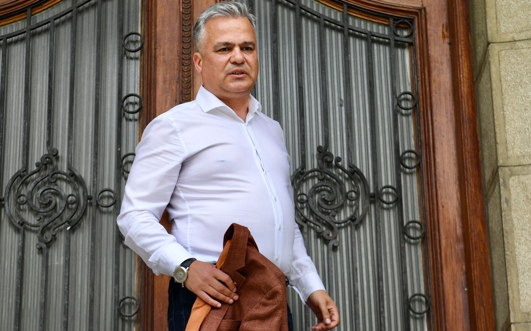 Reacția presei internaționale după desemnarea lui Adrian Veștea în funcția de prim-ministru. Ce scriu marile agenții de presă